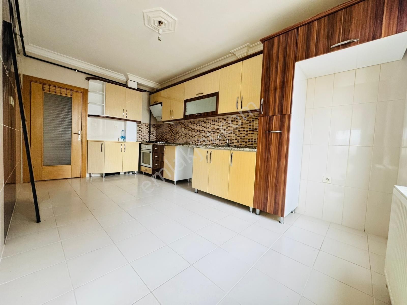 Şentürk Gayrimenkul'den Karapürçek'de 1.kat Site İçi Daire - Görsel 5