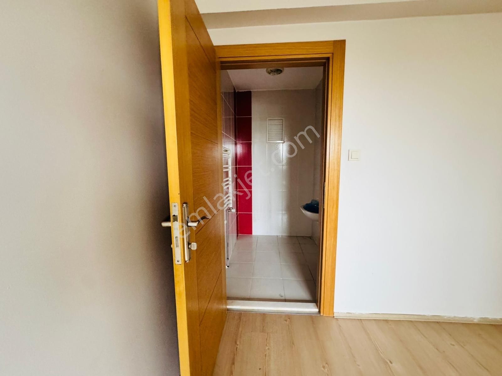 Şentürk Gayrimenkul'den Karapürçek'de 1.kat Site İçi Daire - Görsel 33