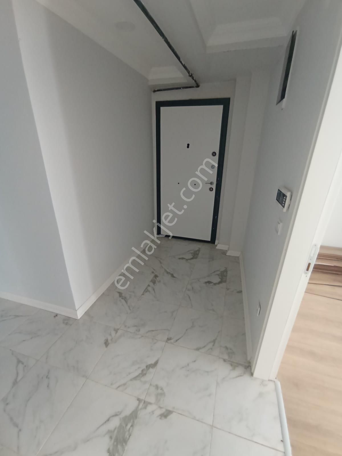 Kaçmaz'dan Sıfır Muhteşem Bahçe Teraslı Otoparklı 2+1 - Görsel 23