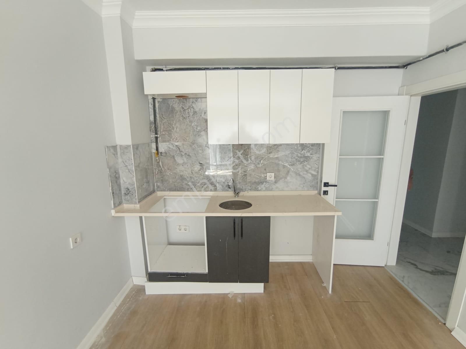 Kaçmaz'dan Sıfır Muhteşem Bahçe Teraslı Otoparklı 2+1 - Görsel 10