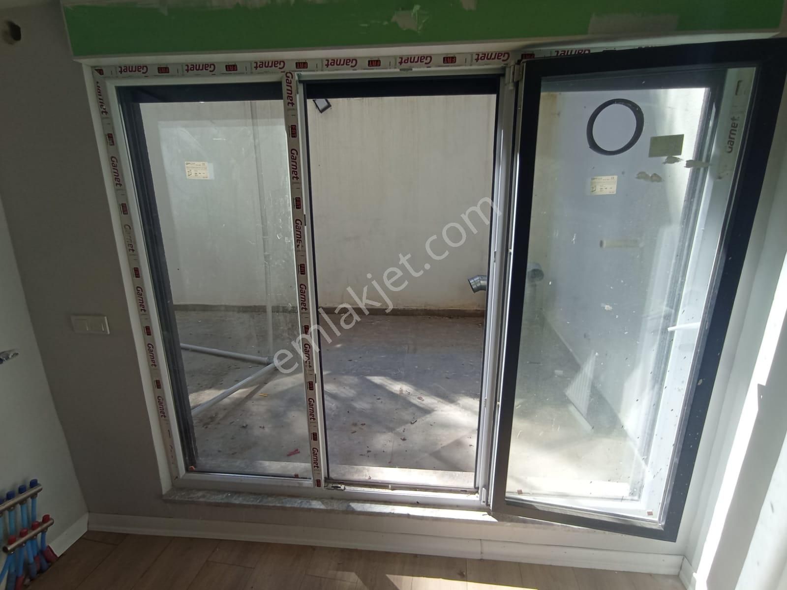 Kaçmaz'dan Sıfır Muhteşem Bahçe Teraslı Otoparklı 2+1 - Görsel 24