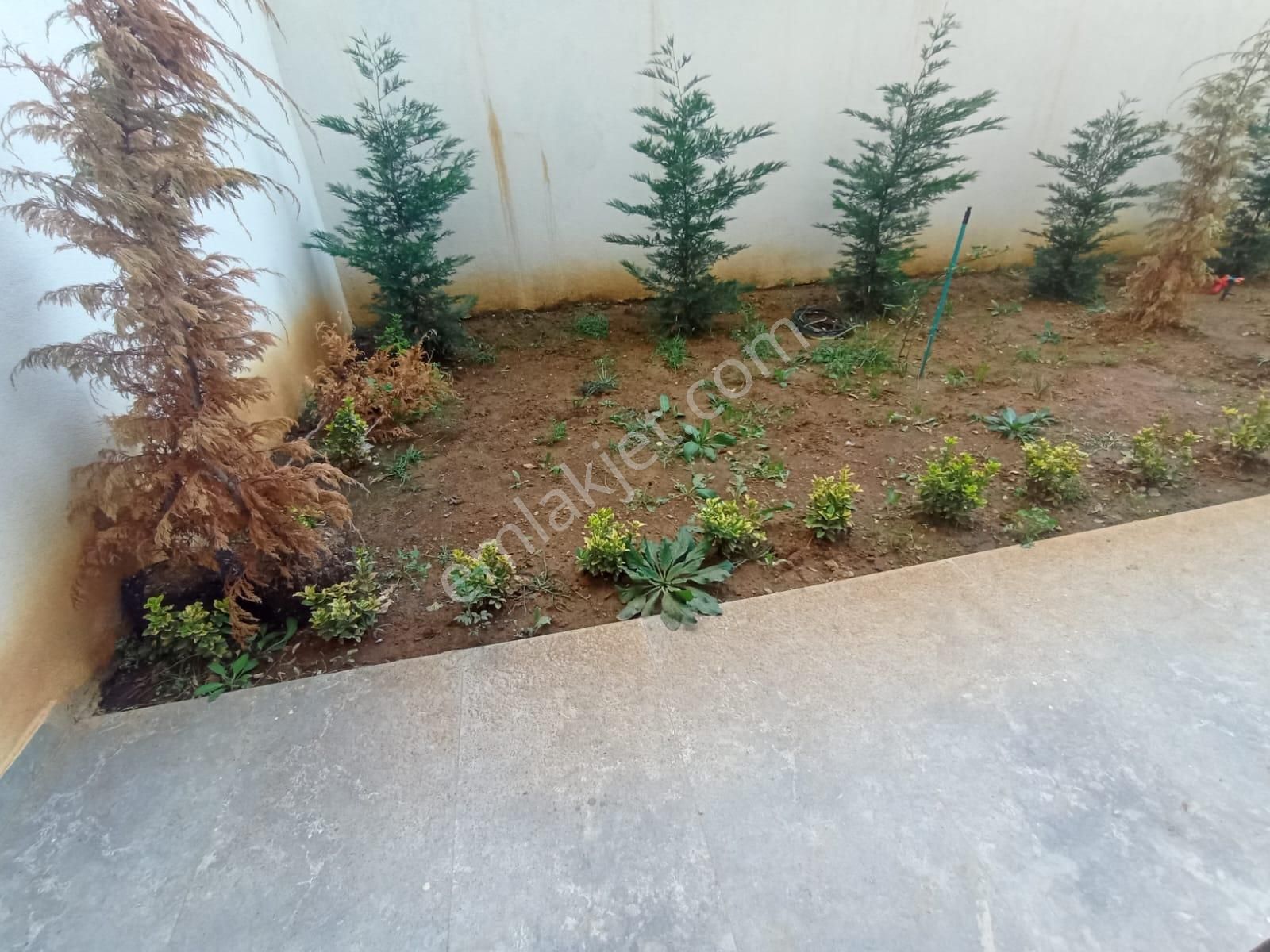 Kaçmaz'dan Sıfır Muhteşem Bahçe Teraslı Otoparklı 2+1 - Görsel 16