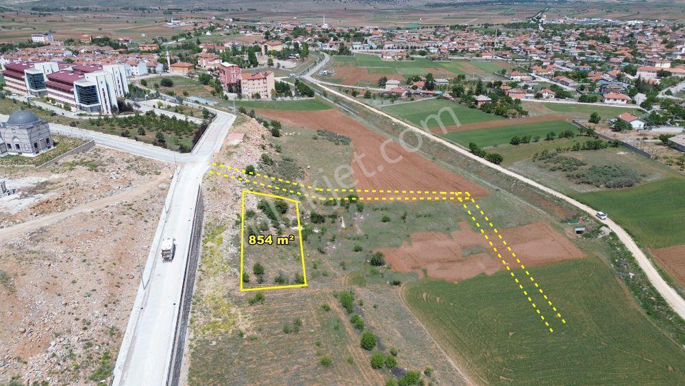 Konya / Akören / Ağalar Mahallesinde 854 M² Müstakil Tapulu Konut İmarlı Arsa
