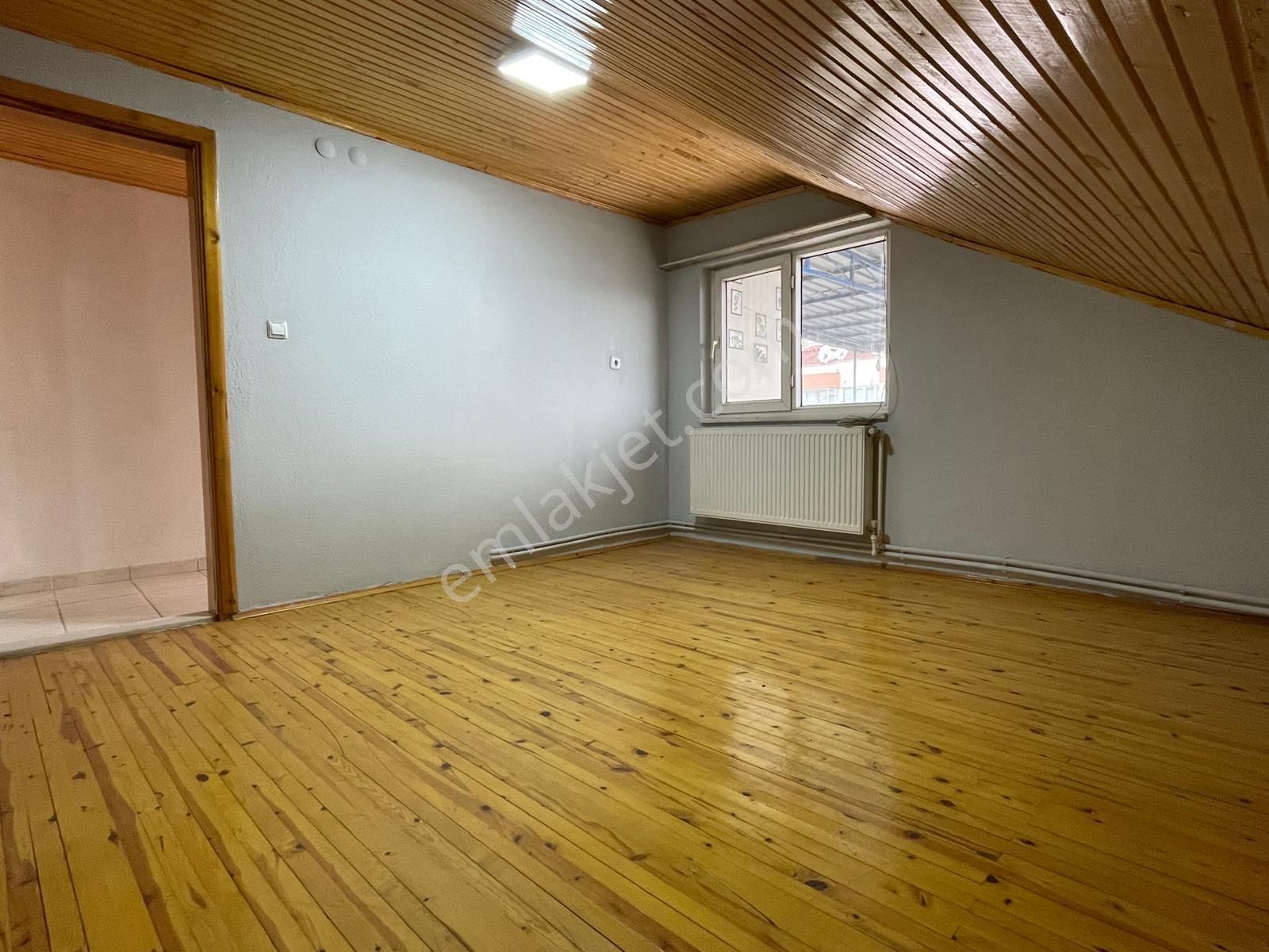 Binyapı'dan Kuşpınarda Geniş Teraslı Kiralık Çatı Katı Daire - Görsel 8