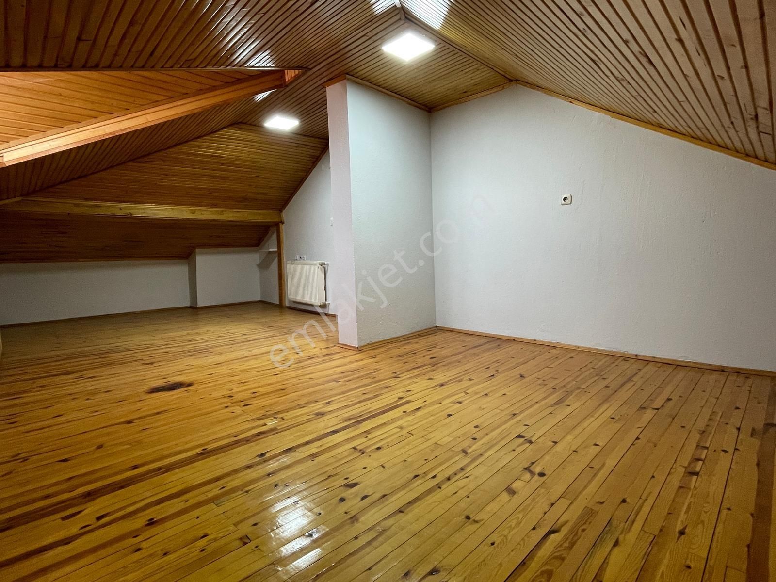 Binyapı'dan Kuşpınarda Geniş Teraslı Kiralık Çatı Katı Daire - Görsel 24