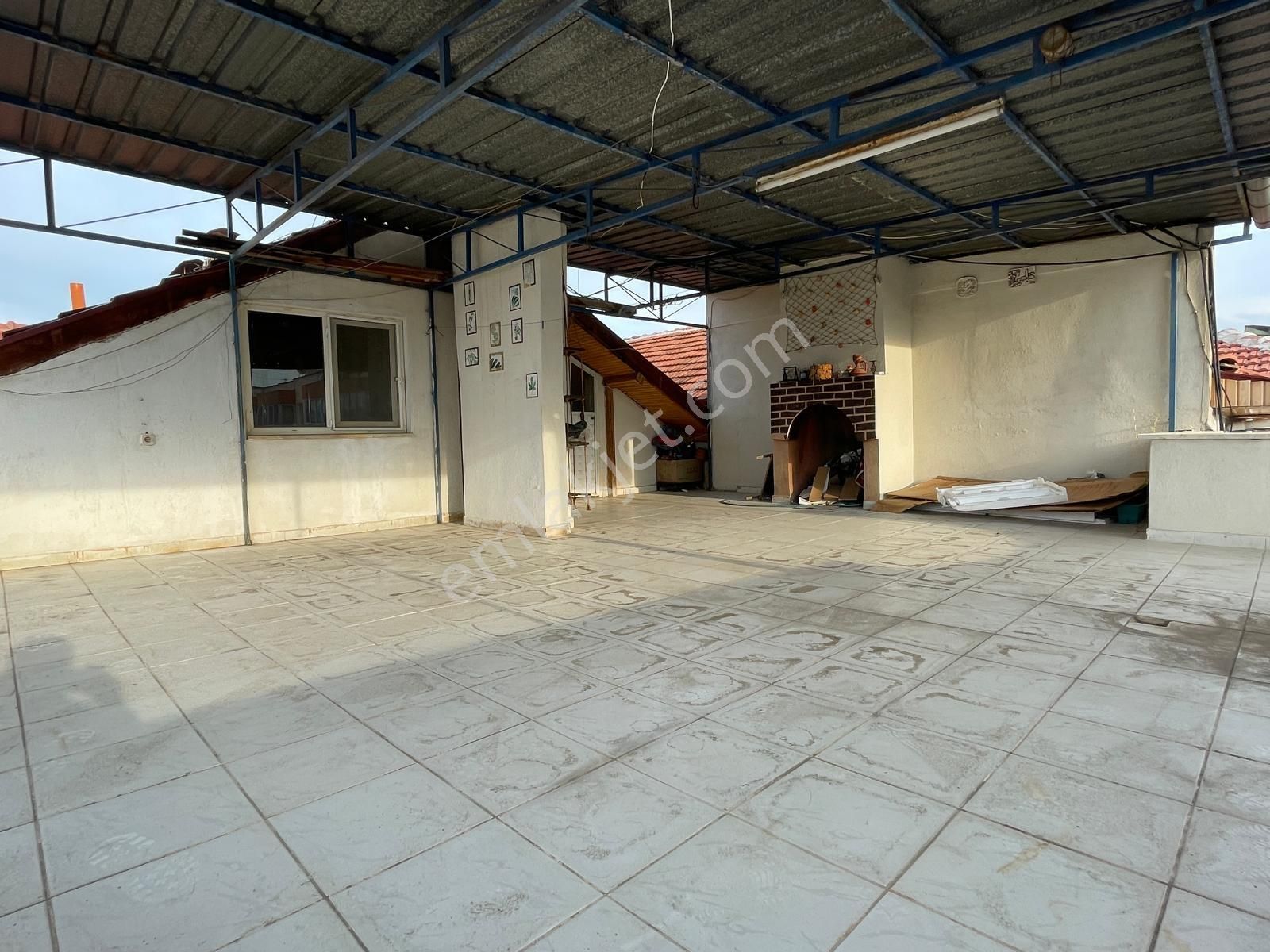 Binyapı'dan Kuşpınarda Geniş Teraslı Kiralık Çatı Katı Daire - Görsel 25