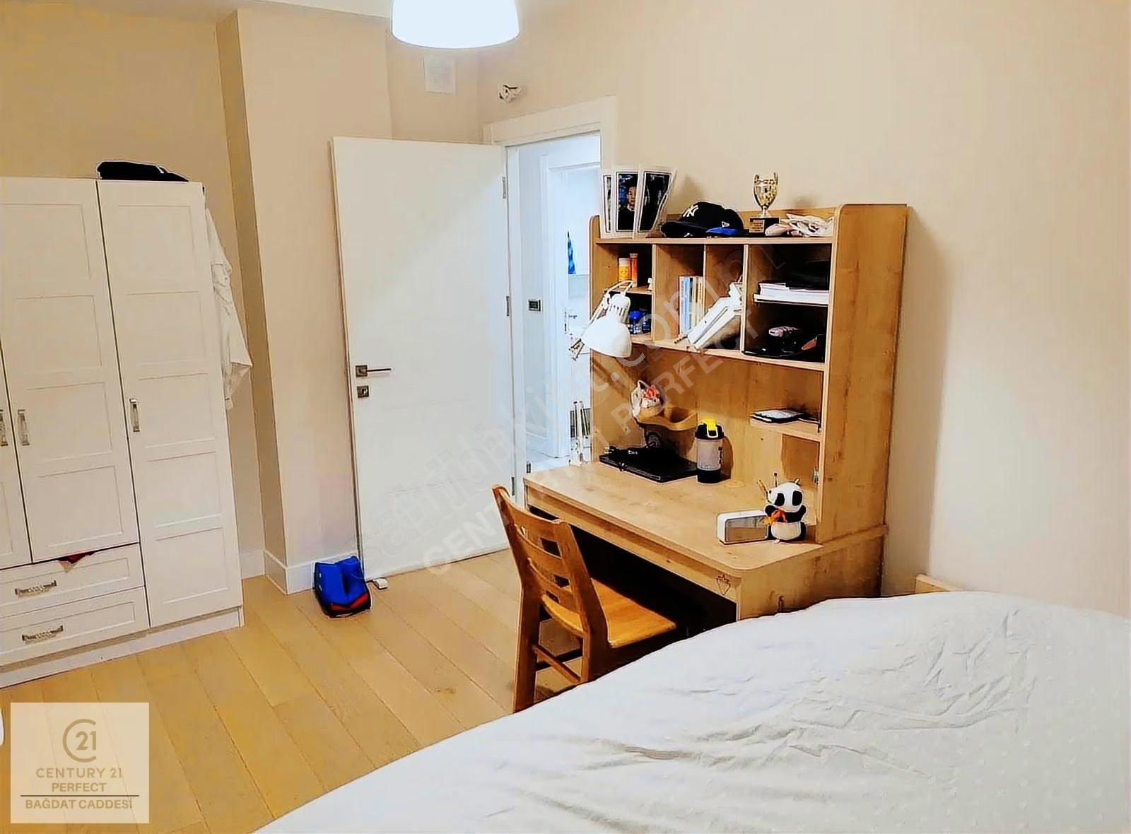 Fenerbahçe'nın En Güzel Sokagında Yenı Büyük M2 Havuzlu 3 + 1 - Görsel 23