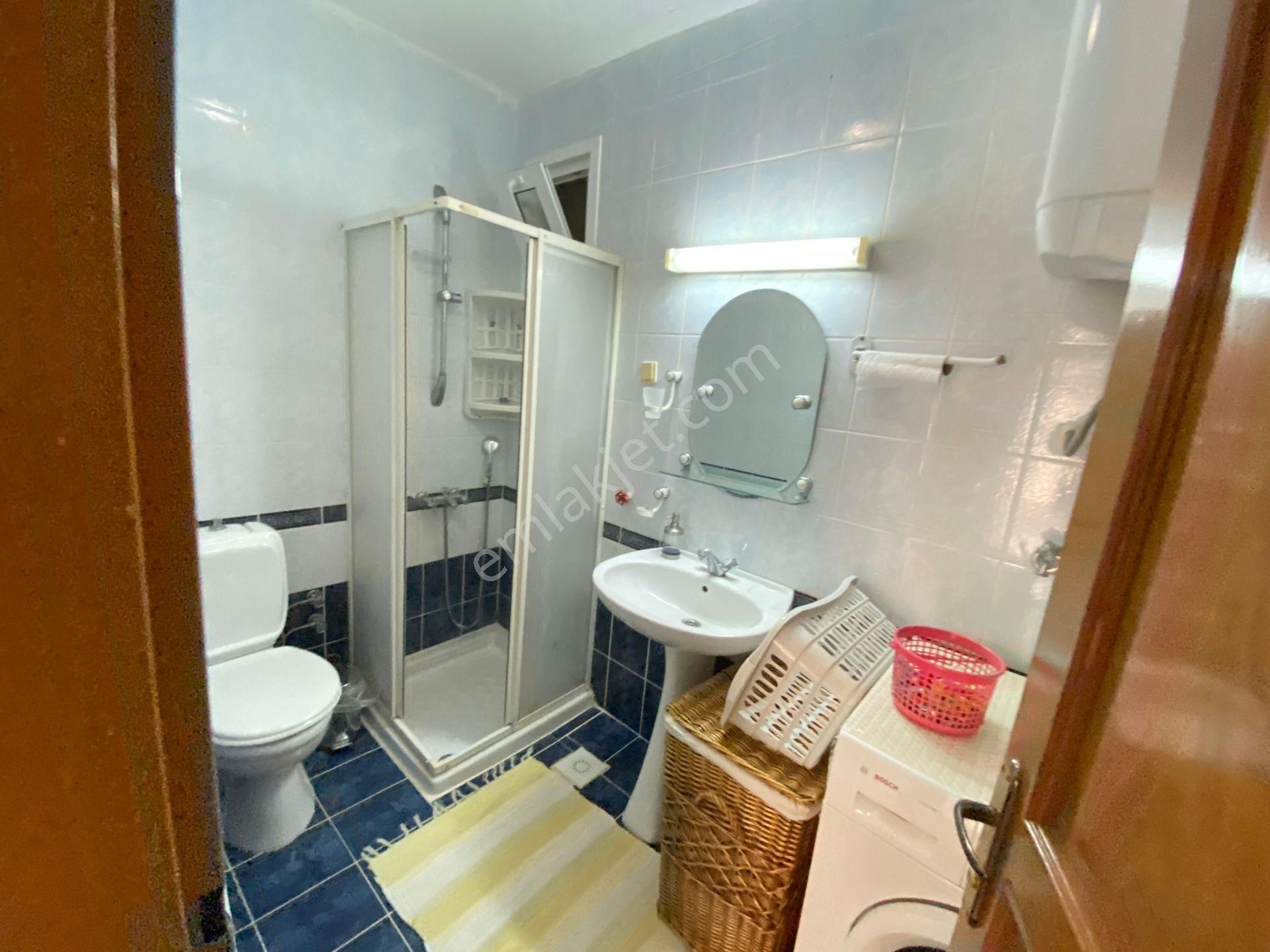 Ürkmez De Full Eşyalı Denize Sıfır Siteiçinde Satılık 3+1 Villa - Görsel 29