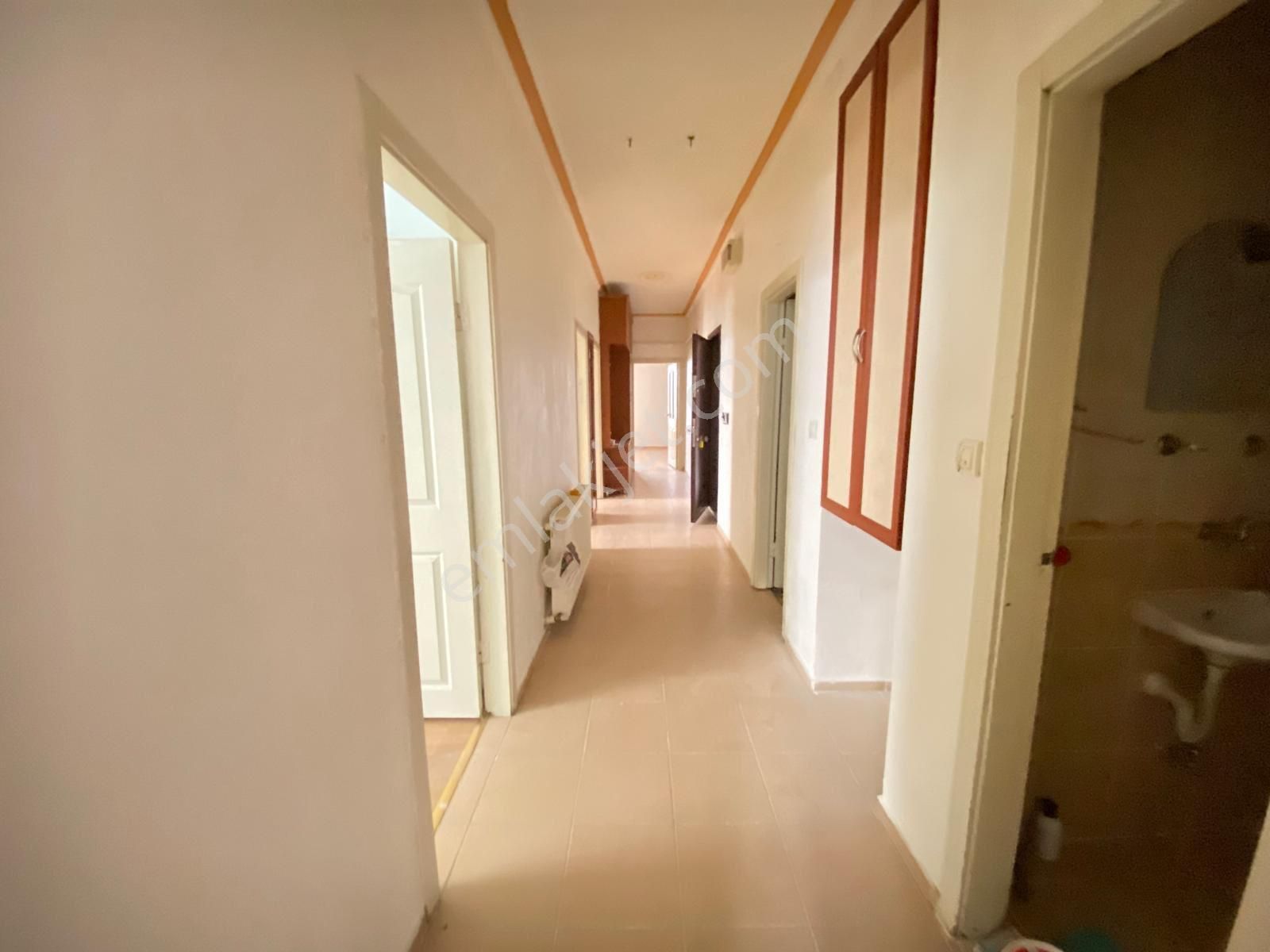 Ekin Mahallesinde 3+1 Çok Geniş Giriş Kat Daire - Görsel 30