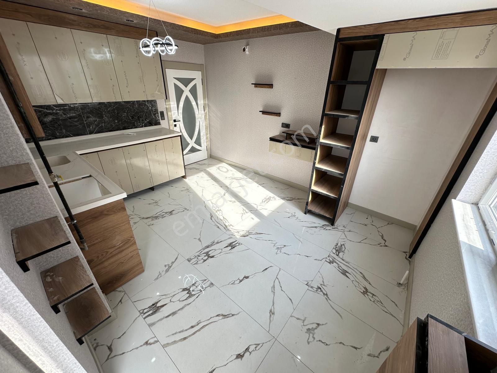 Fevzi Çakmak Mh.de Böylesi Görülmeyen 4+1 Merkezde Satılık Daire - Görsel 2