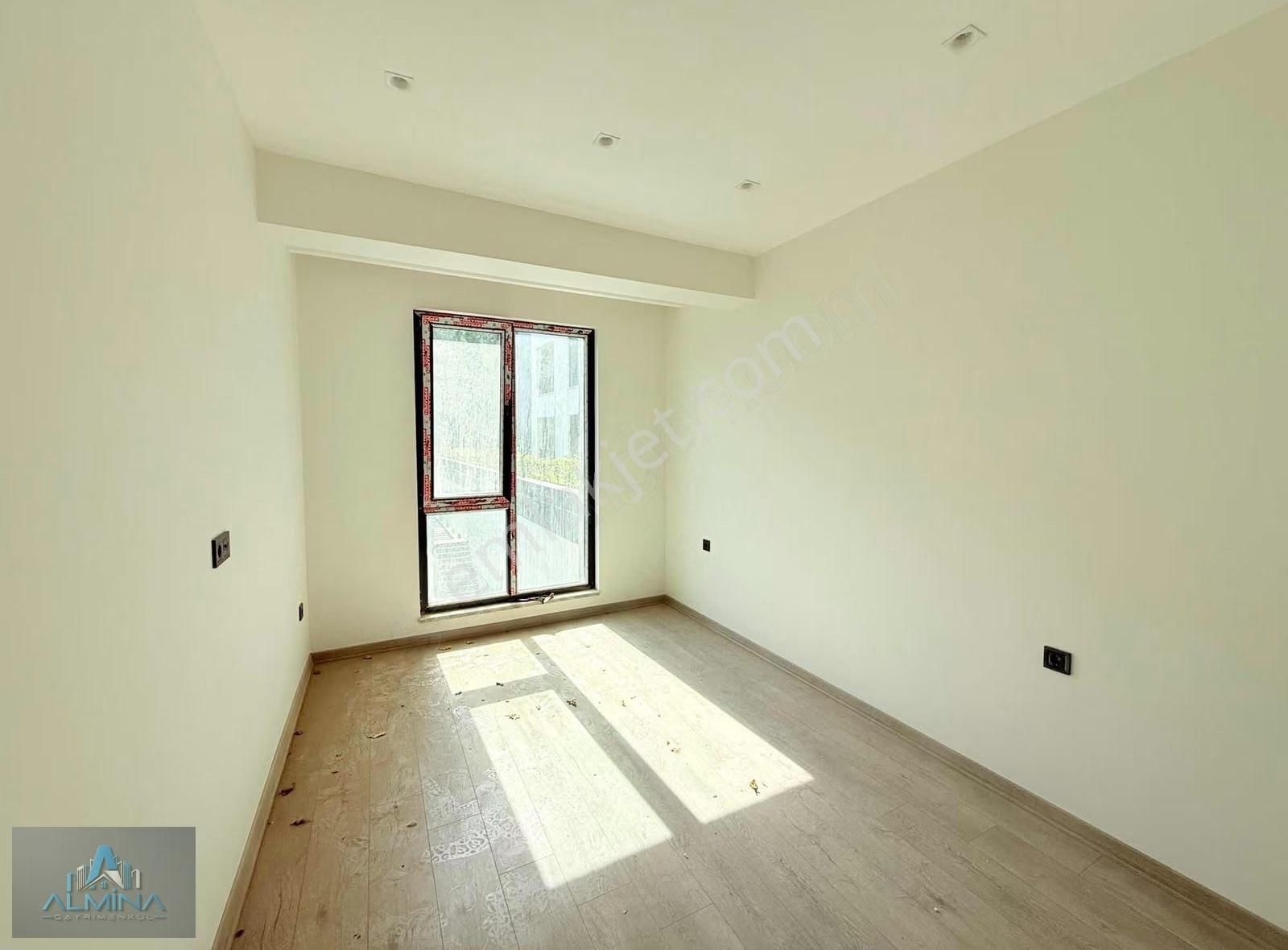Almina'dan Balat'ta Lüks Kira Garantili Daire - Görsel 26