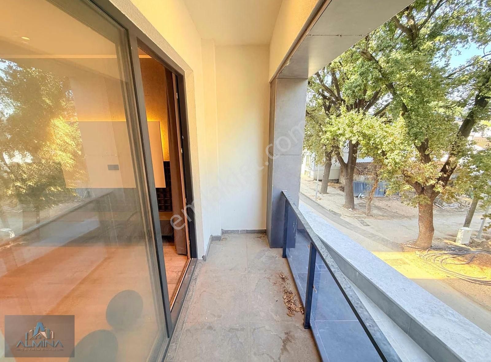 Almina'dan Balat'ta Lüks Kira Garantili Daire - Görsel 12