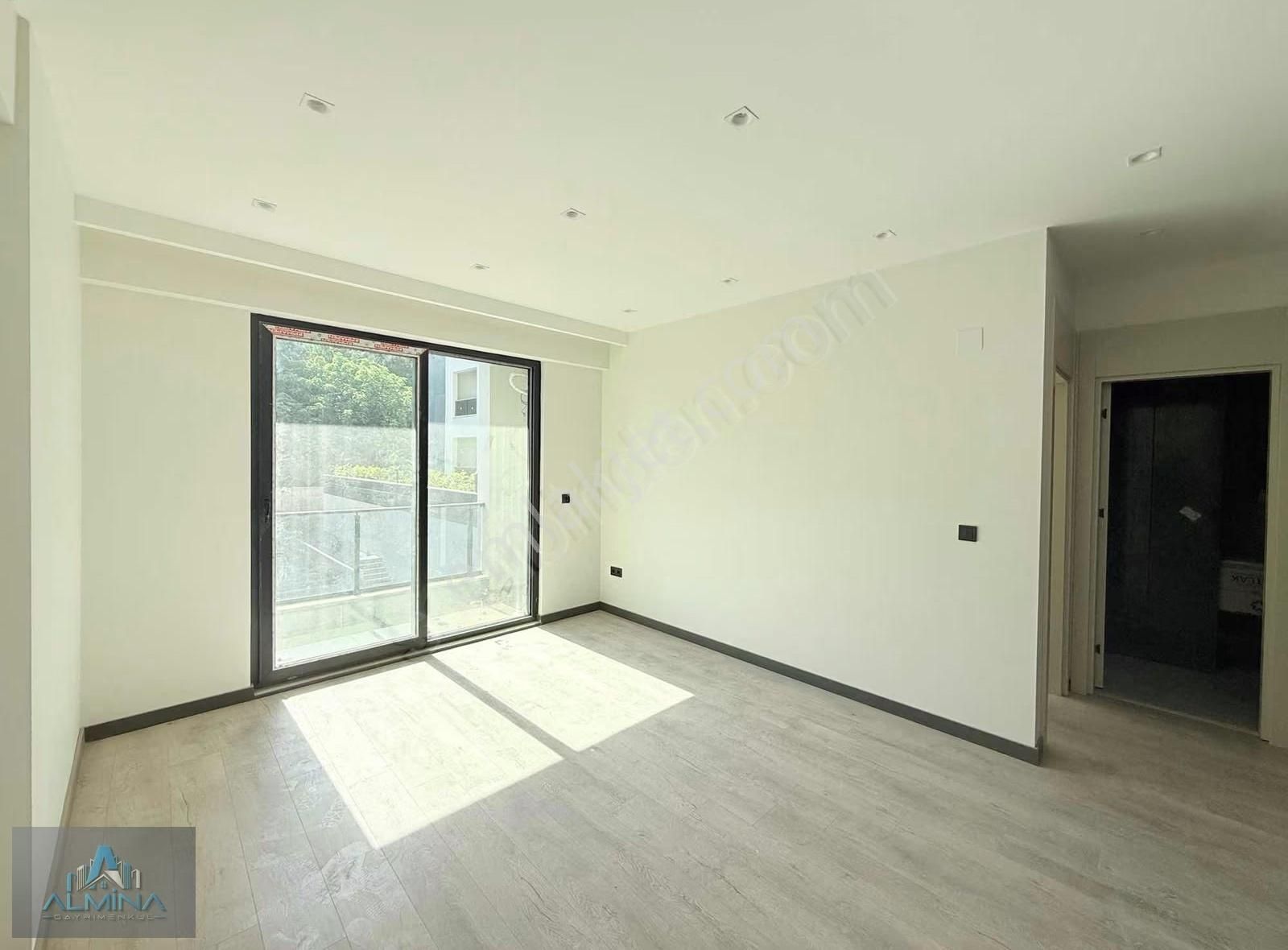 Almina'dan Balat'ta Lüks Kira Garantili Daire - Görsel 30