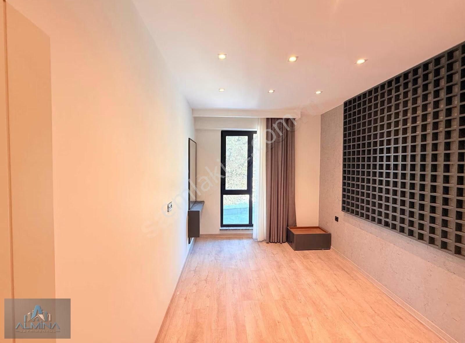 Almina'dan Balat'ta Lüks Kira Garantili Daire - Görsel 3