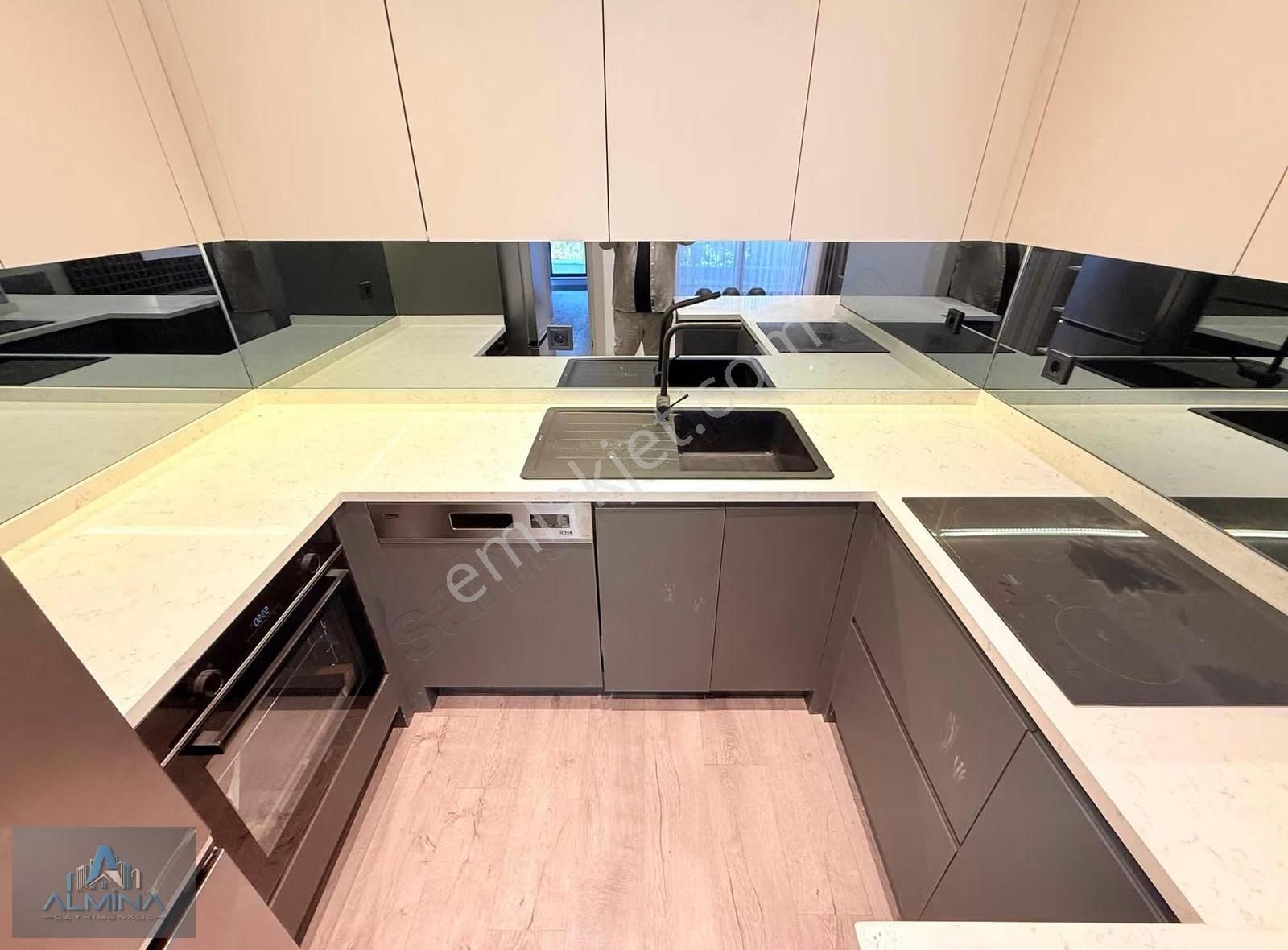 Almina'dan Balat'ta Lüks Kira Garantili Daire - Görsel 13