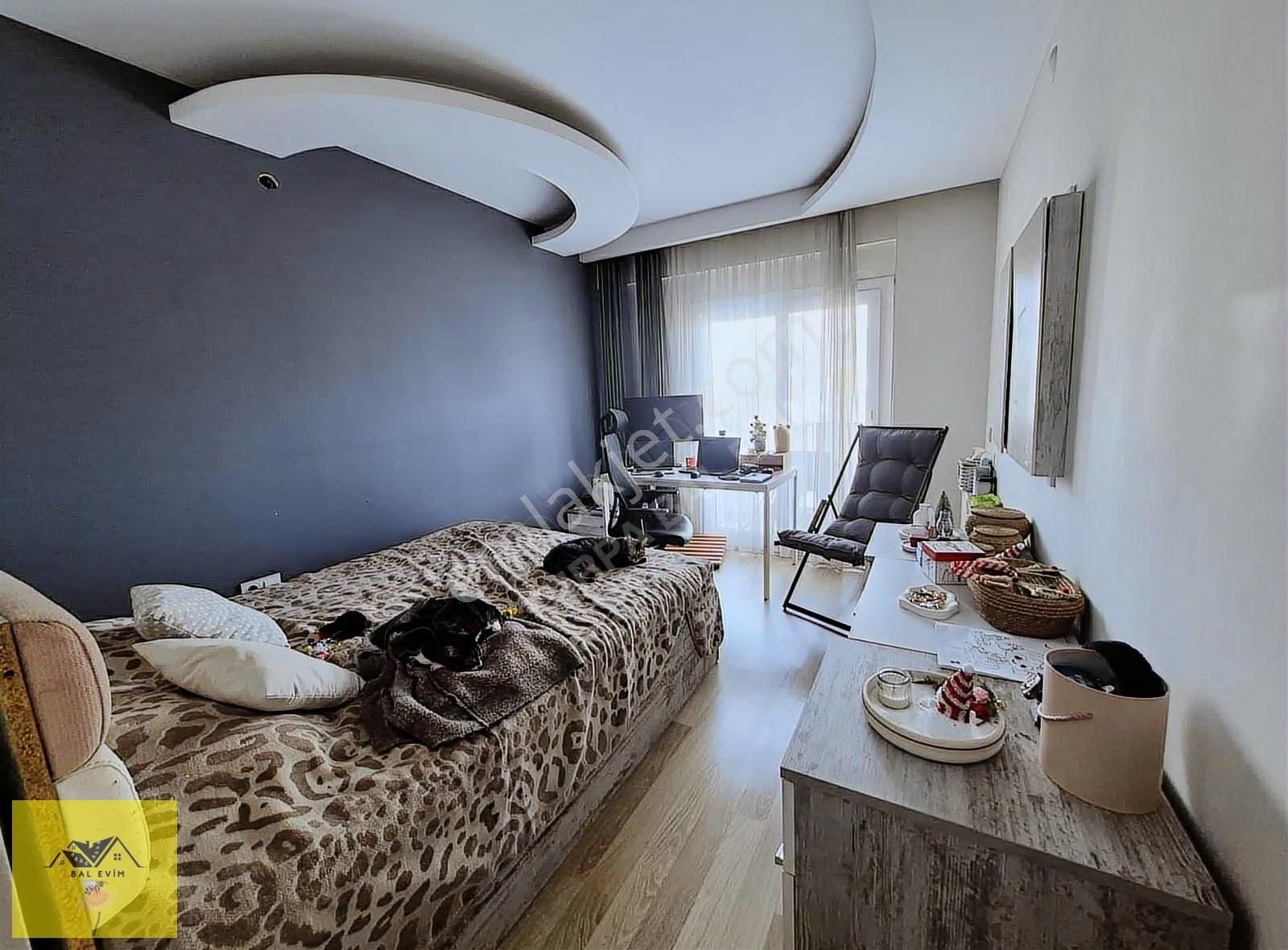 Çiğli 3+1 Kiralık Havuzlu Site - Görsel 25