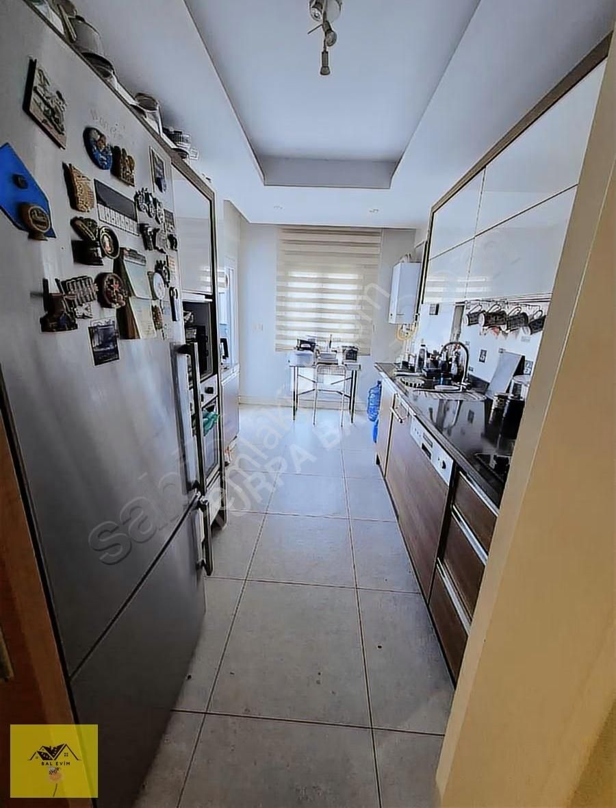 Çiğli 3+1 Kiralık Havuzlu Site - Görsel 18