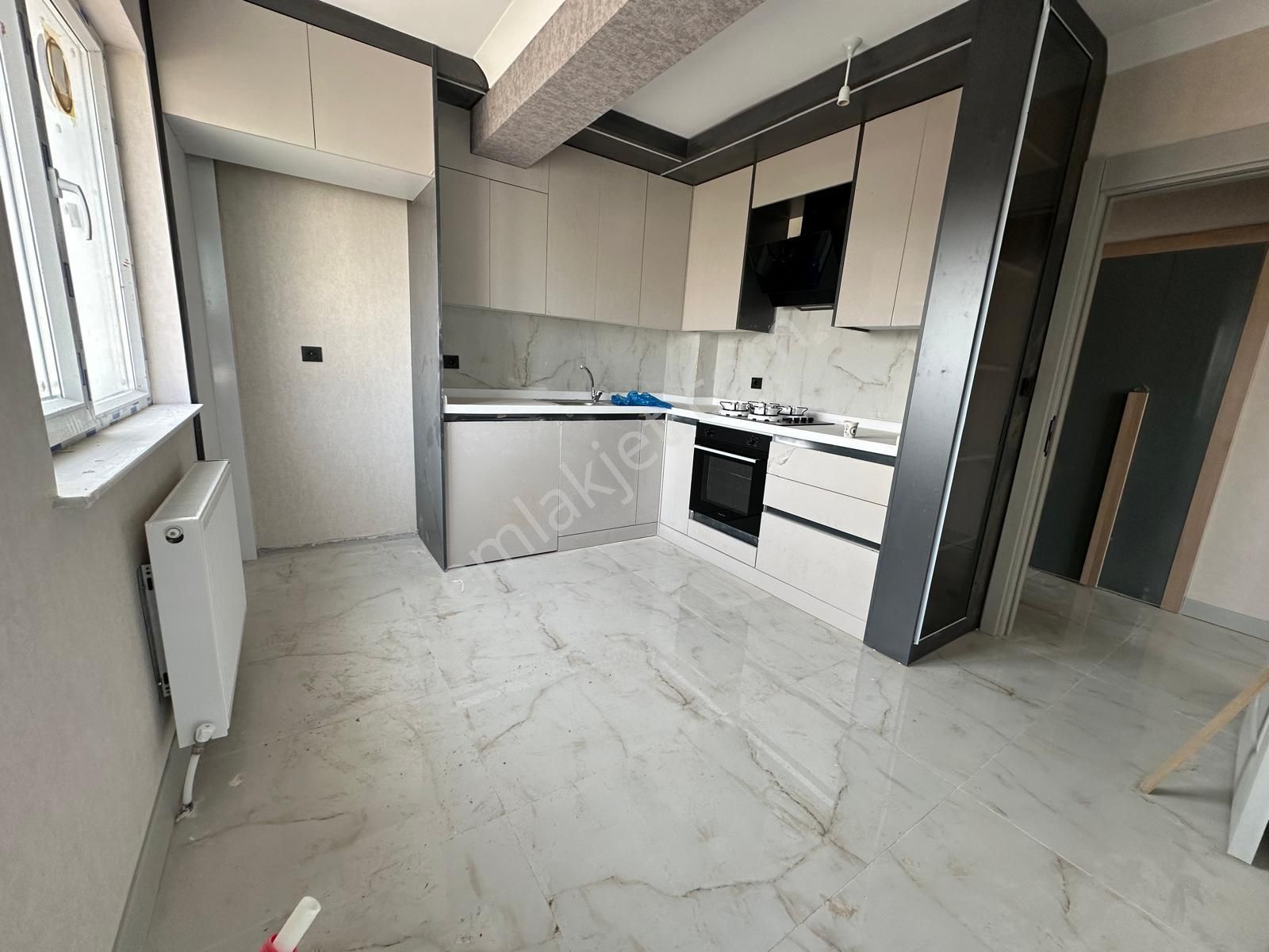 Fevzi Çakmak Mh.de 3+1 Cadde Cepheli Lüx Yapıda Satılık Daire - Görsel 5