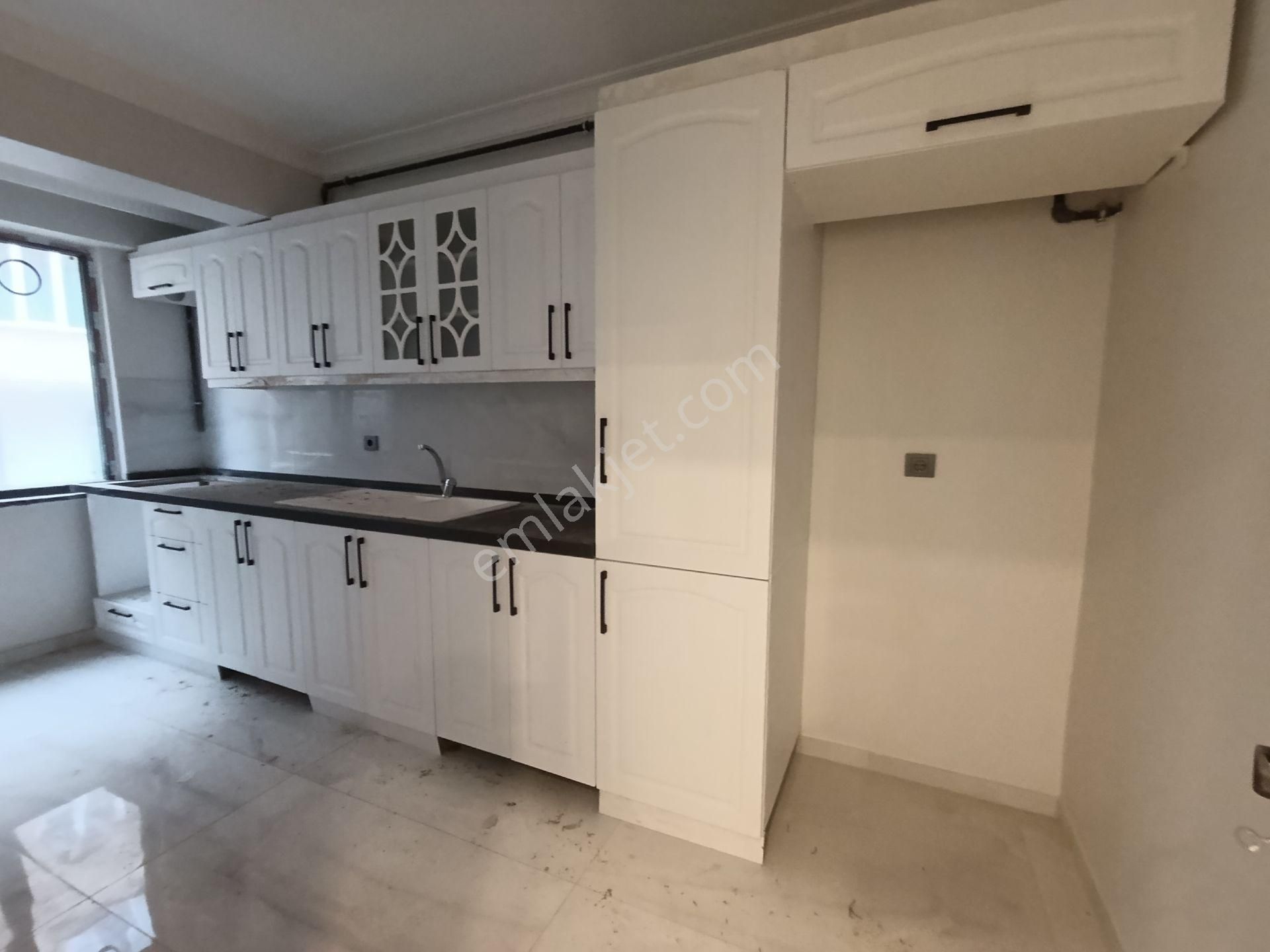 Zübeyde Hanım Mah.de Hakanlar İnşaattan Satılık 70m2 2+1 Daire - Görsel 15
