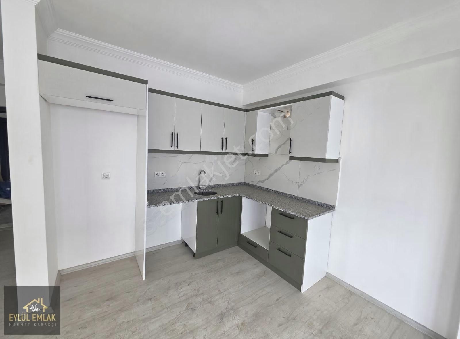 Mumcular Halkbank Arkası Kiralık 2+1 Daire - Görsel 18