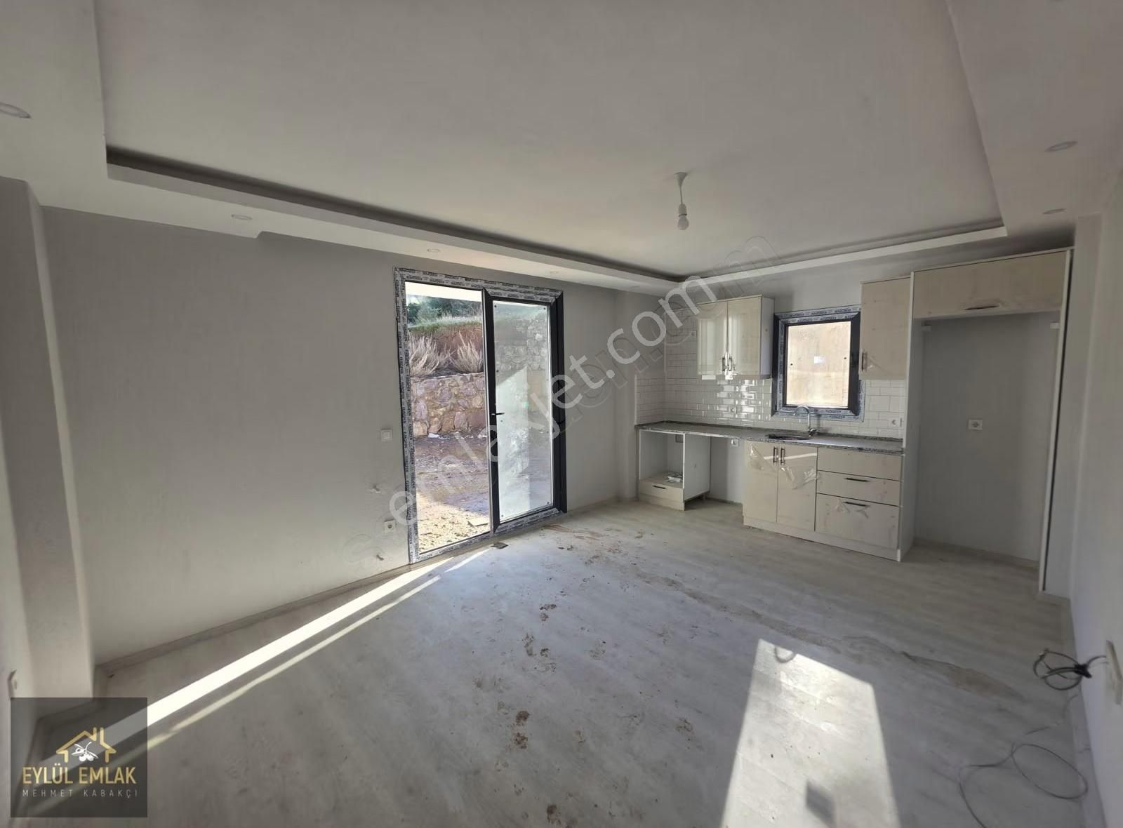 Mumcular Merkezde Satılık 2+1 Bahçe Katı İskanlı - Görsel 12