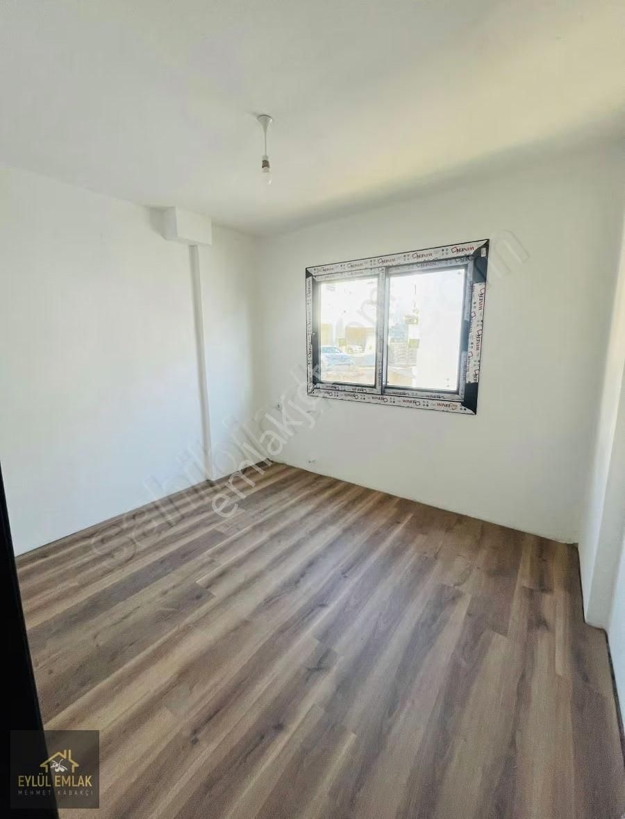 Mumcularda Satılık 2+1 Daire - Görsel 2