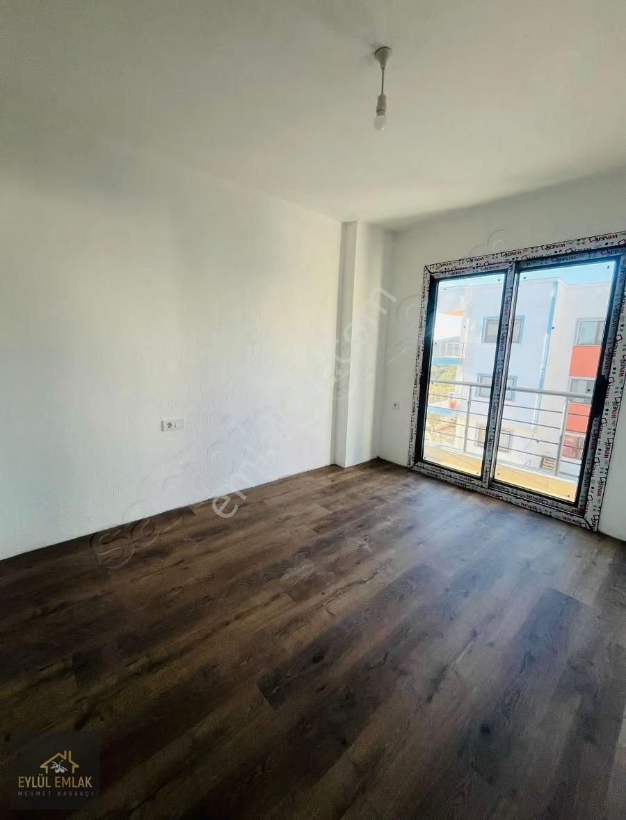 Mumcularda Satılık 2+1 Daire - Görsel 17