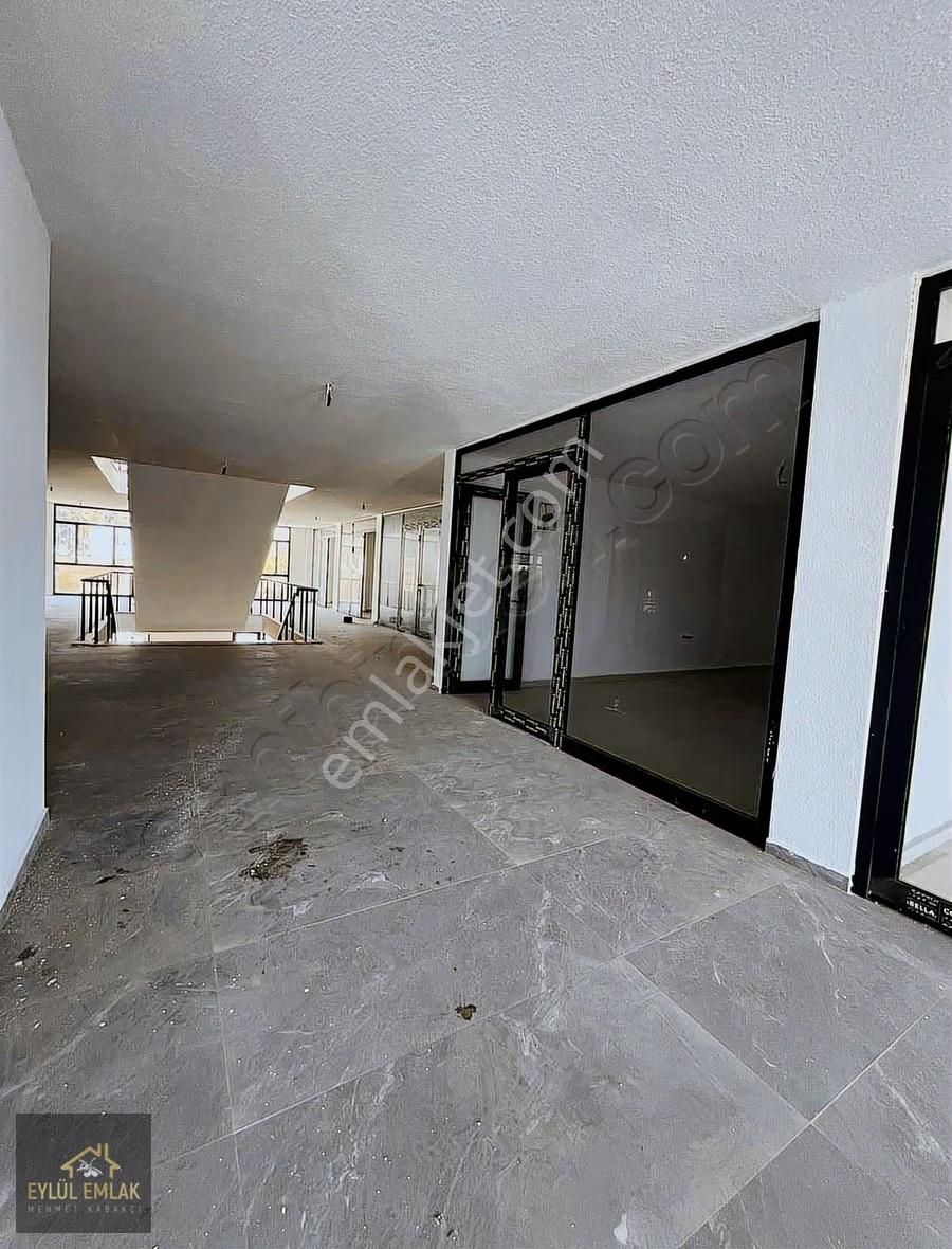 Mumcular Merkez'de Pasaj İçinde Satılık Dükkan - Görsel 7