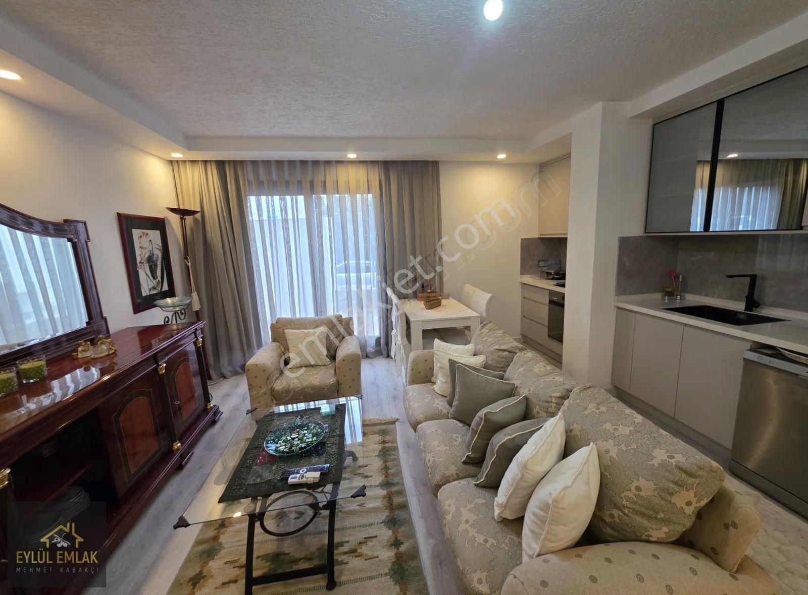 Mumcularda Full Eşyalı Kiralık 1+1 Daire - Görsel 11