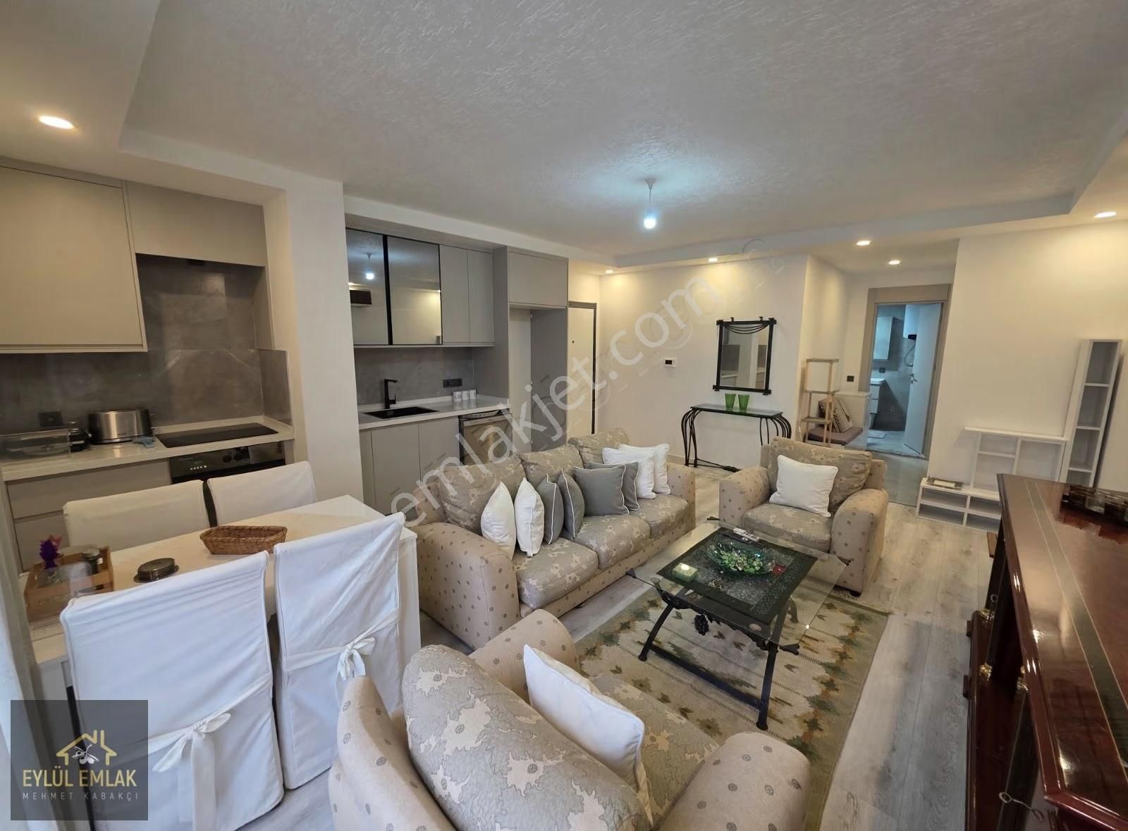 Mumcularda Full Eşyalı Kiralık 1+1 Daire - Görsel 12