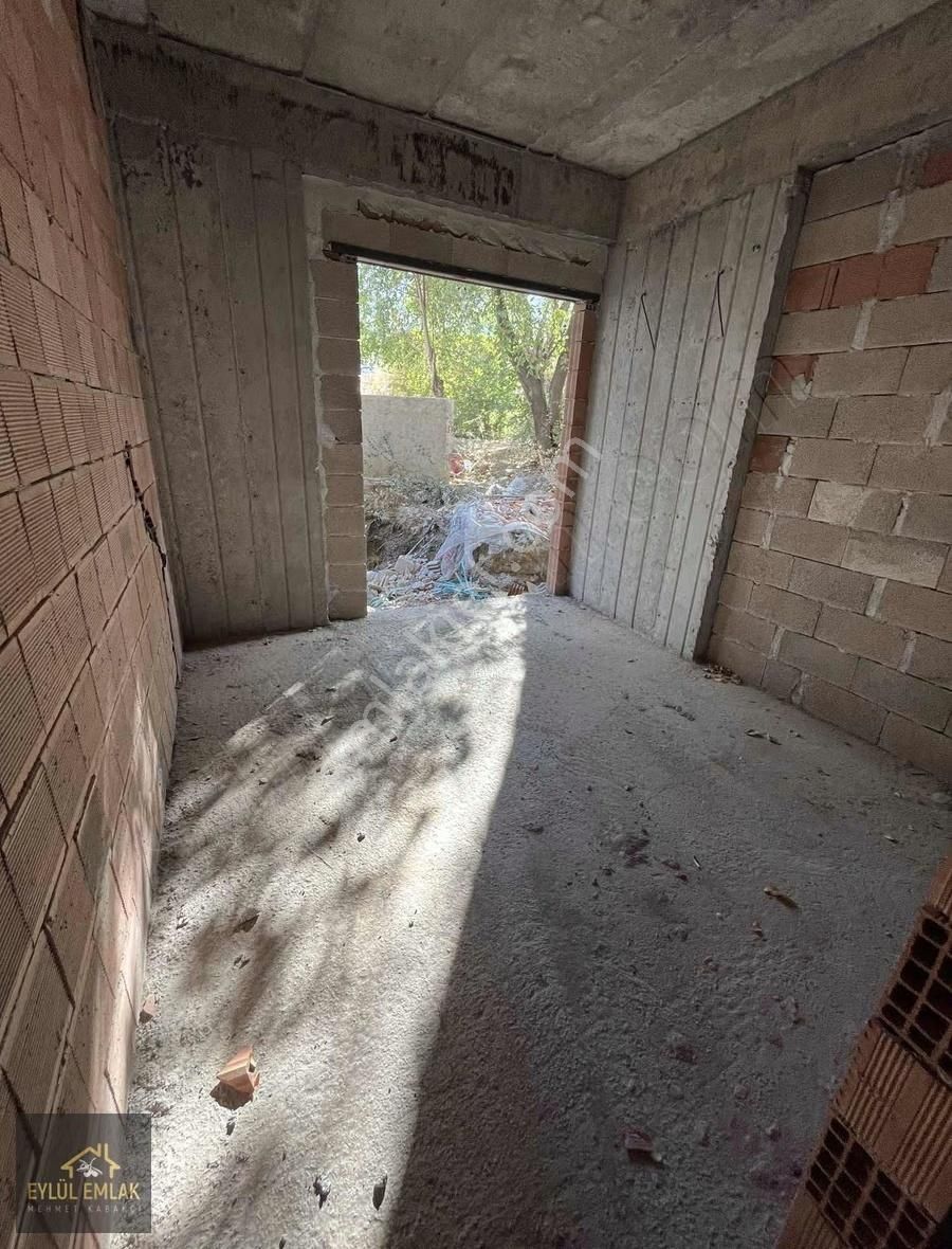 Milas Burgaz Mahallesinde Satılık Bahçe Katı 3+1 Daire - Görsel 2