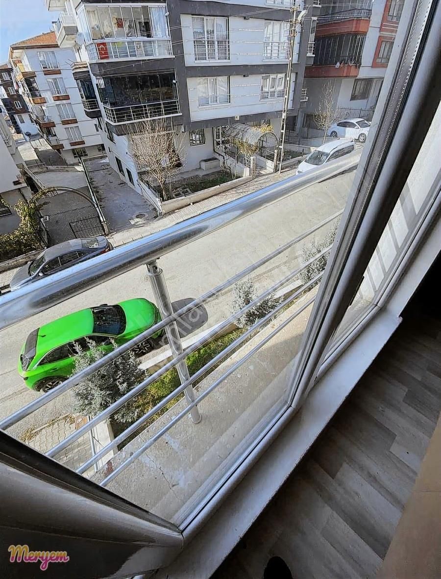 Meryem Emlak Tan Satılık 1 Katta 3+1 Geniş Daire - Görsel 14