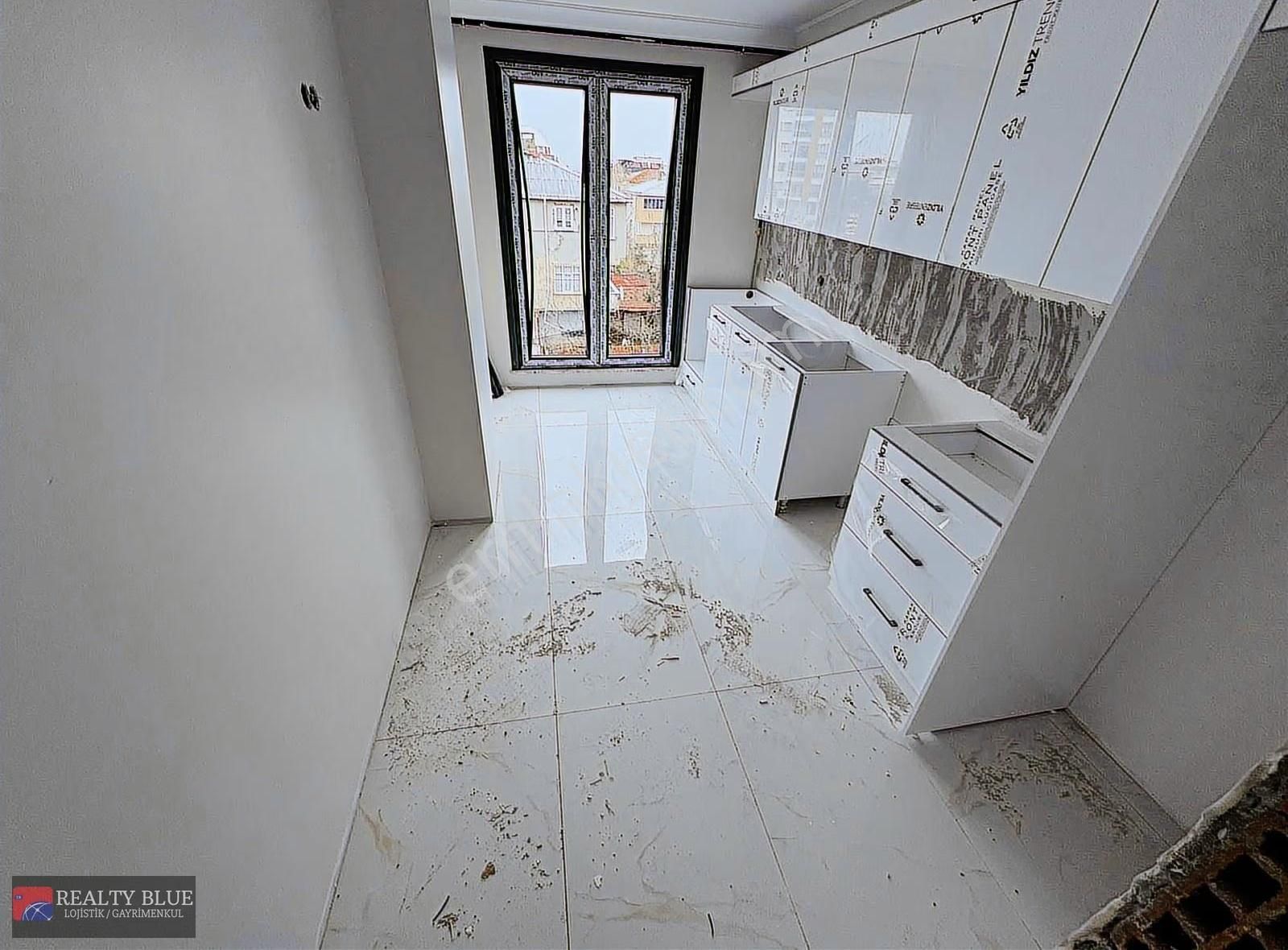 Sultanbeyli Necip Fazıl Mah Satılık 3+1 Lüx Daire - Görsel 3