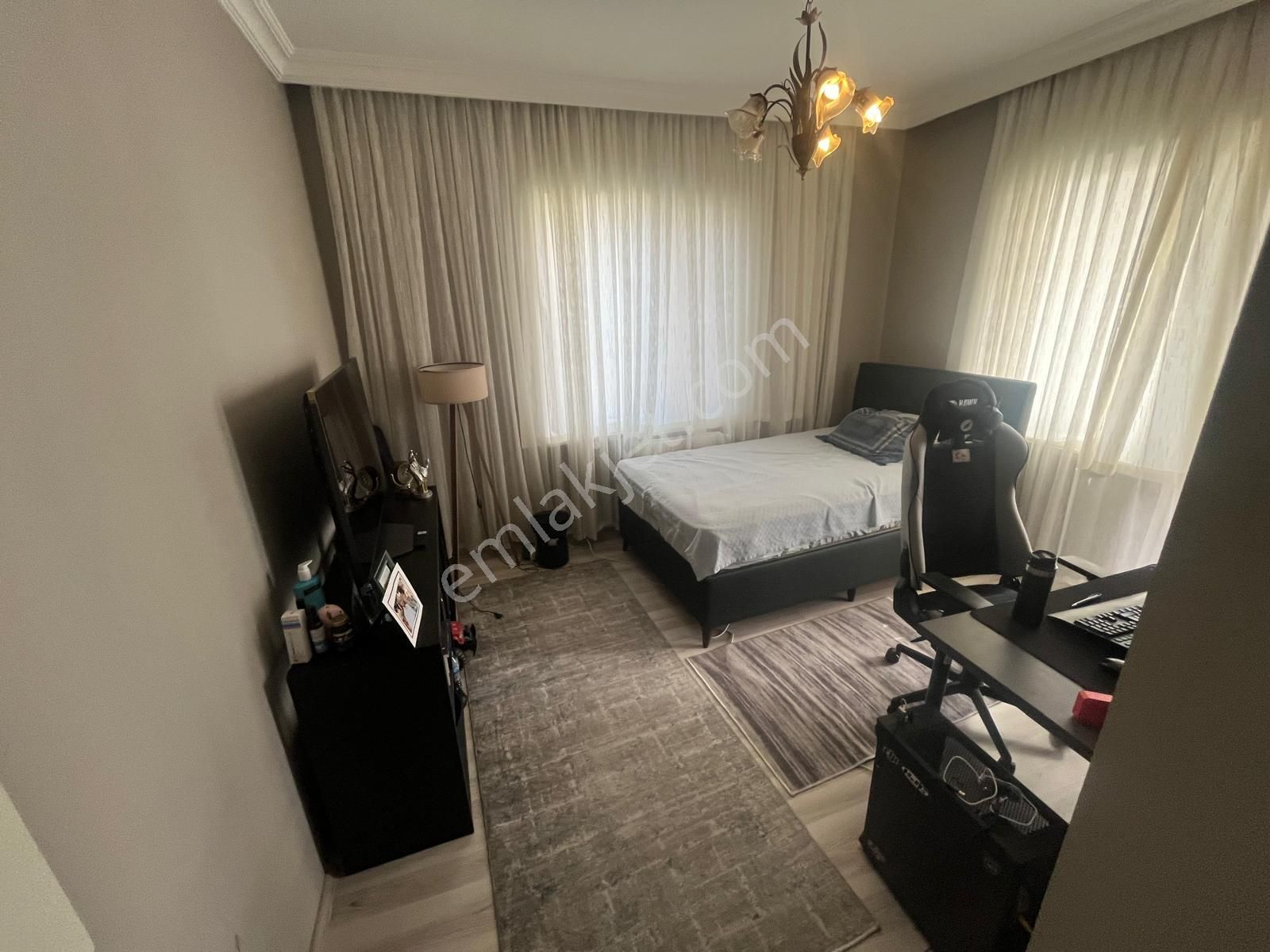 Yenimahalle Ata Mhde 4+1 Site İçinde Lüks Ebeveyn Banyolu Harika Konumda Daire - Görsel 12