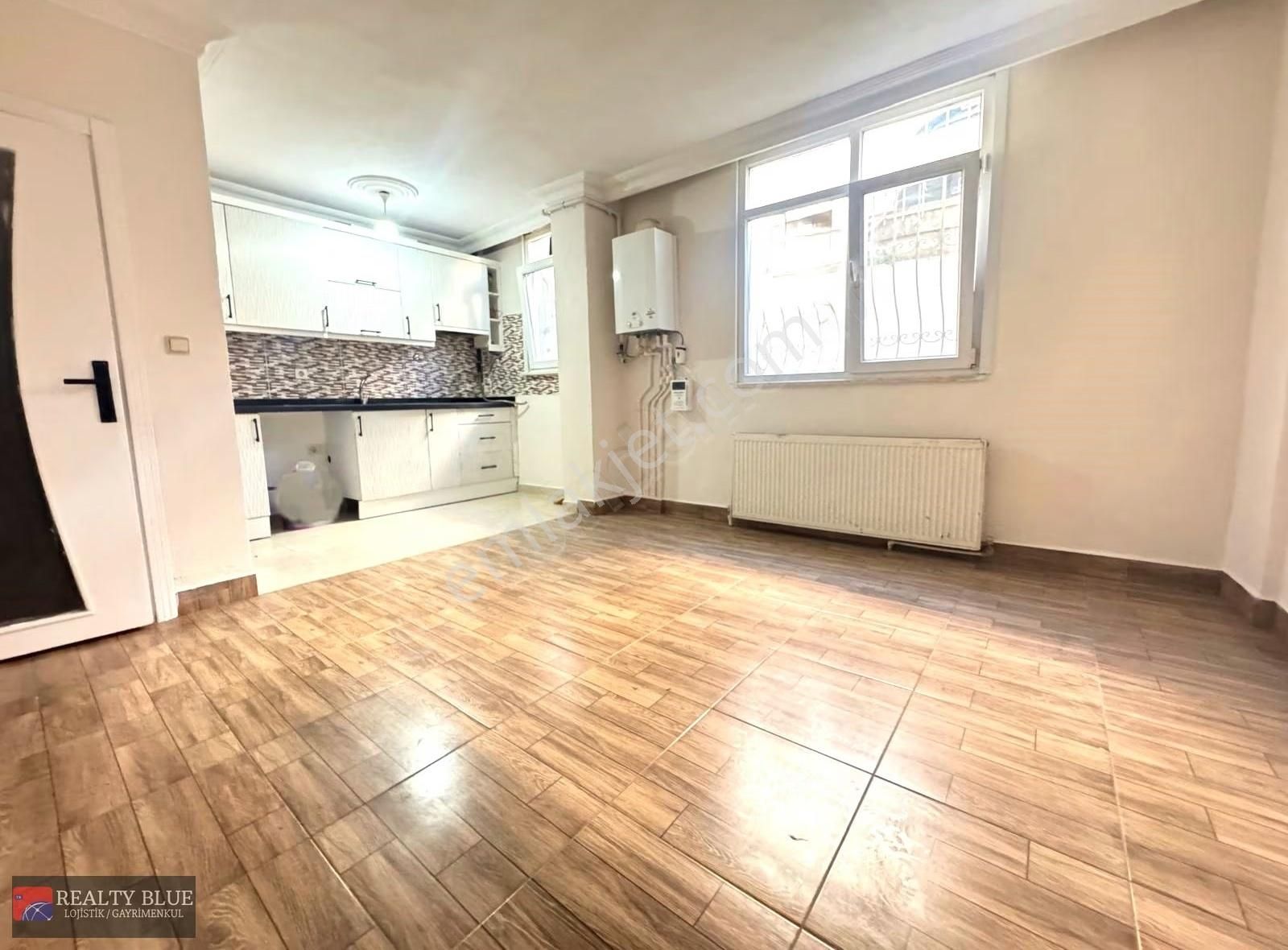 Çekmeköy'de Metroya Yakın 2+1 Kredi Sorunu Olmayan İskanlı Daire