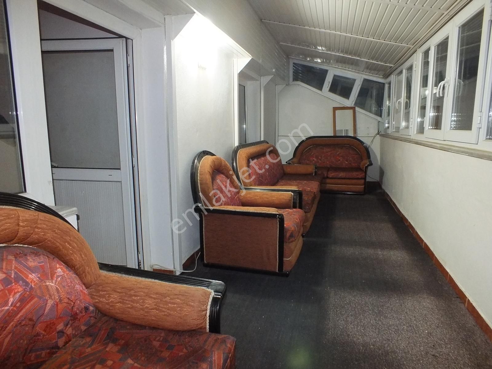 Güllübağlar Mah.2+1 Kiralık 120m2 Çift Teraslı Çatı Katı Daire - Görsel 4