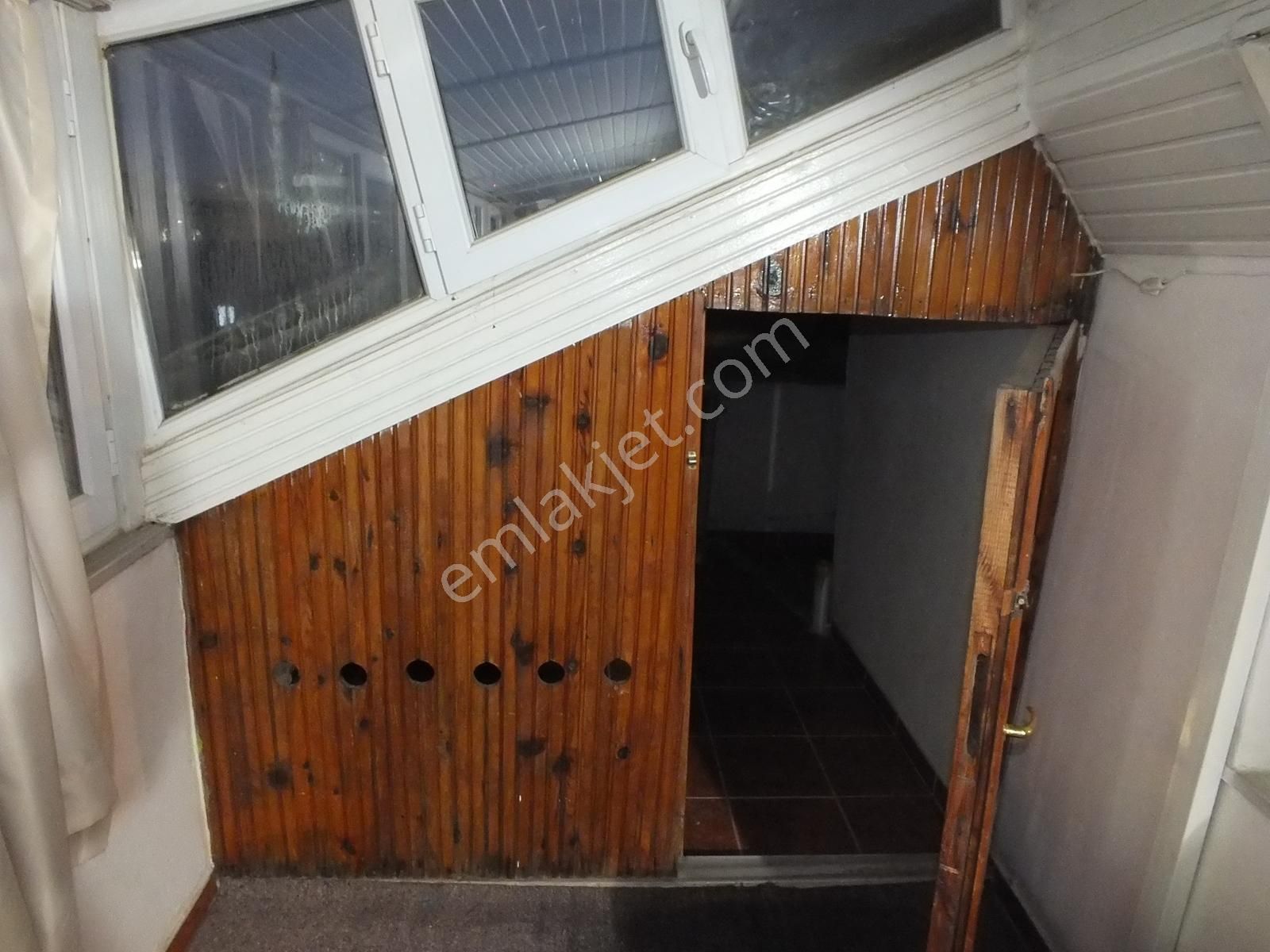 Güllübağlar Mah.2+1 Kiralık 120m2 Çift Teraslı Çatı Katı Daire - Görsel 10