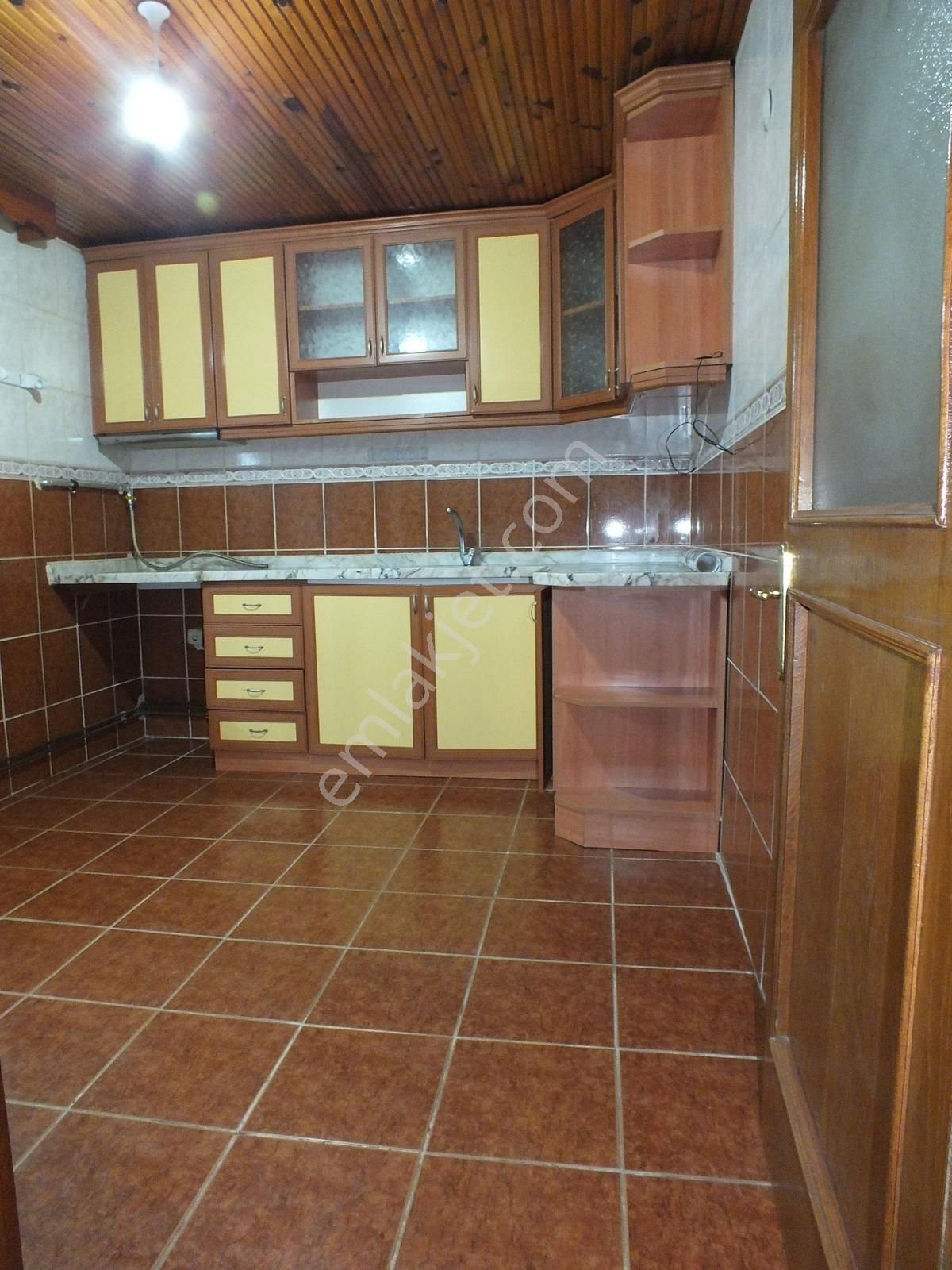 Güllübağlar Mah.2+1 Kiralık 120m2 Çift Teraslı Çatı Katı Daire - Görsel 8