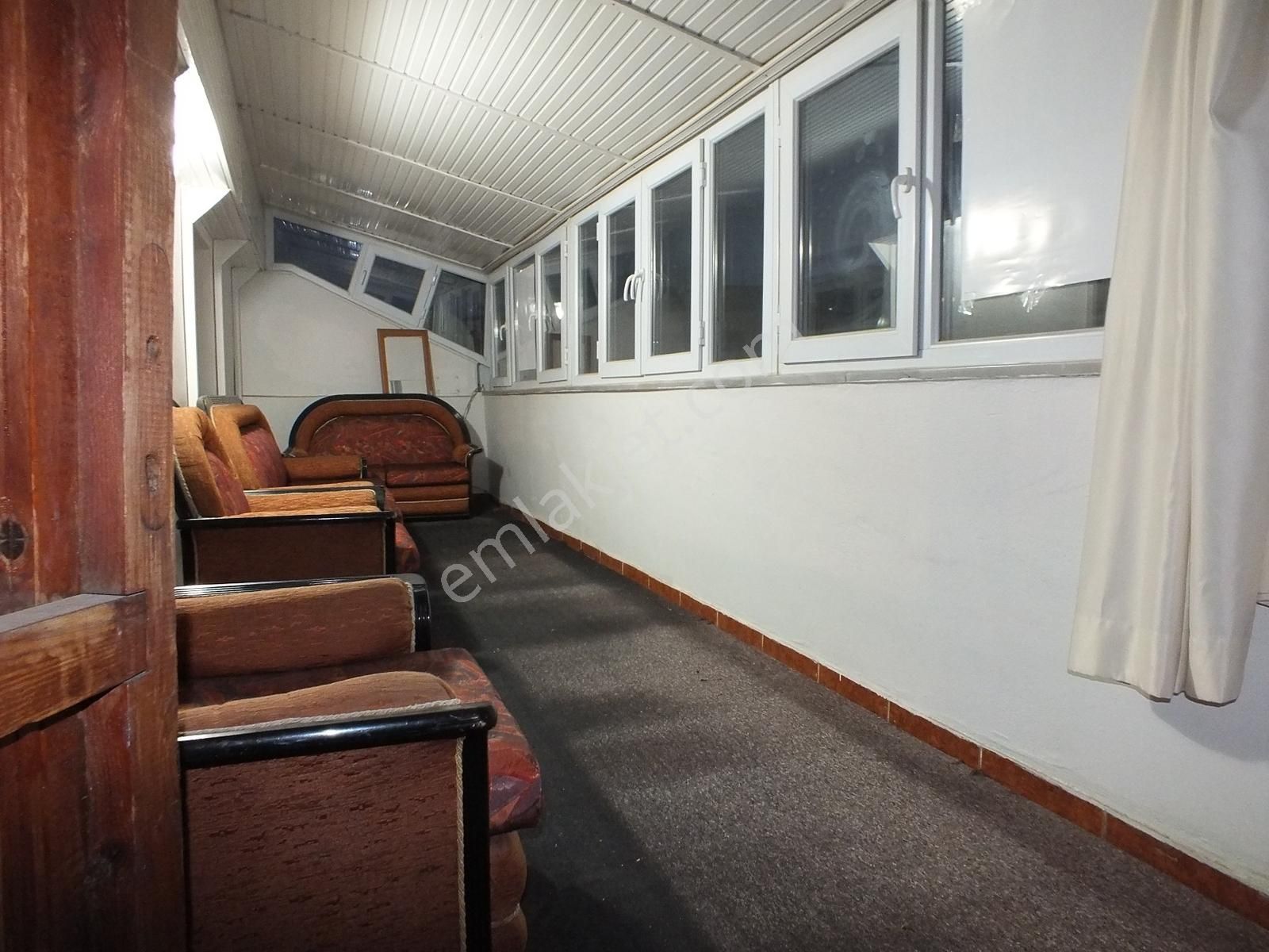 Güllübağlar Mah.2+1 Kiralık 120m2 Çift Teraslı Çatı Katı Daire - Görsel 28