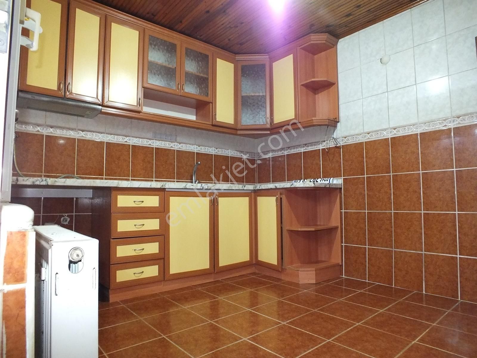Güllübağlar Mah.2+1 Kiralık 120m2 Çift Teraslı Çatı Katı Daire - Görsel 7
