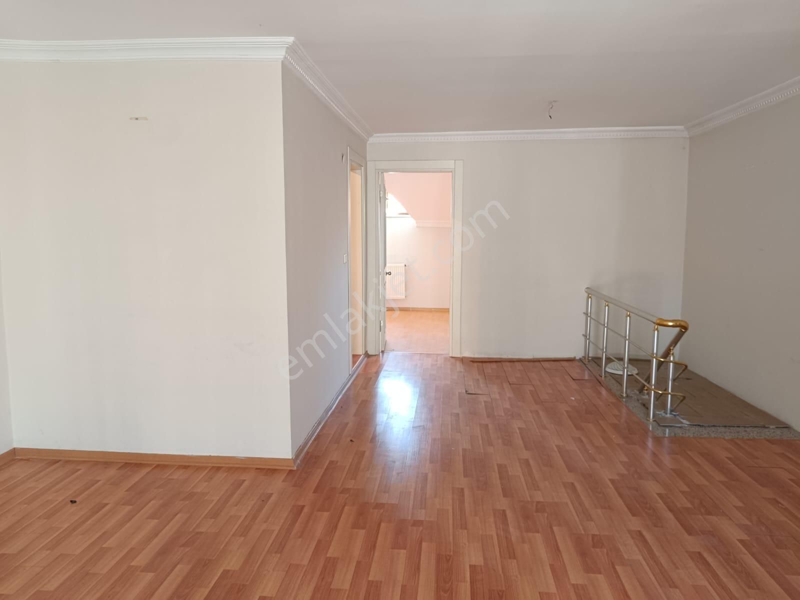 Avcılar Üniversite Mahallesi Satılık 4+1 Dubleks Daire - Görsel 23