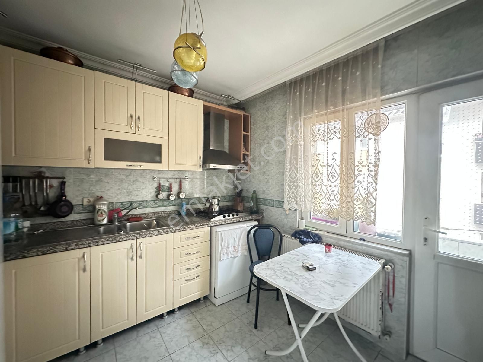 Mevlanada Harika Konumda Büyük Geniş 3+1 Ferah Daire - Görsel 12