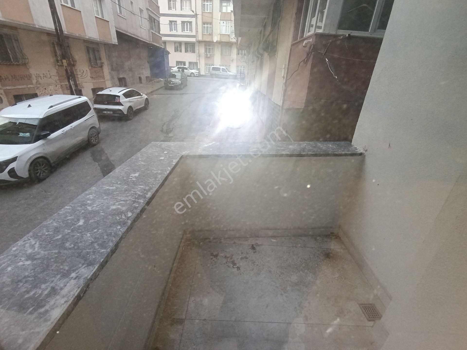 Zübeyde Hanım Mah.de Hakanlar İnşaattan Satılık 100m2 2+1 Daire - Görsel 12
