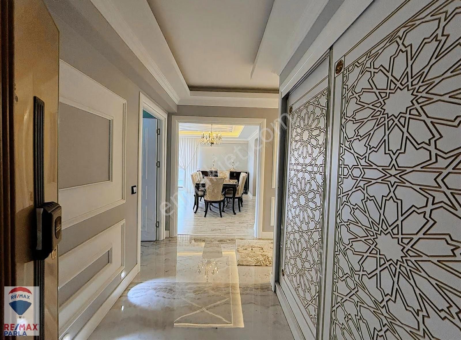 Panaromik Deniz Manzaralı Modern Ve Eşsiz Mimariye Sahip 3+1! - Görsel 15