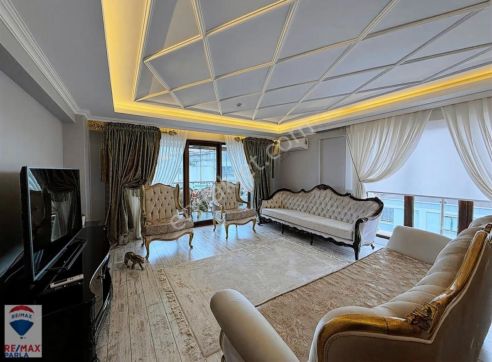 Panaromik Deniz Manzaralı Modern Ve Eşsiz Mimariye Sahip 3+1! - Görsel 30