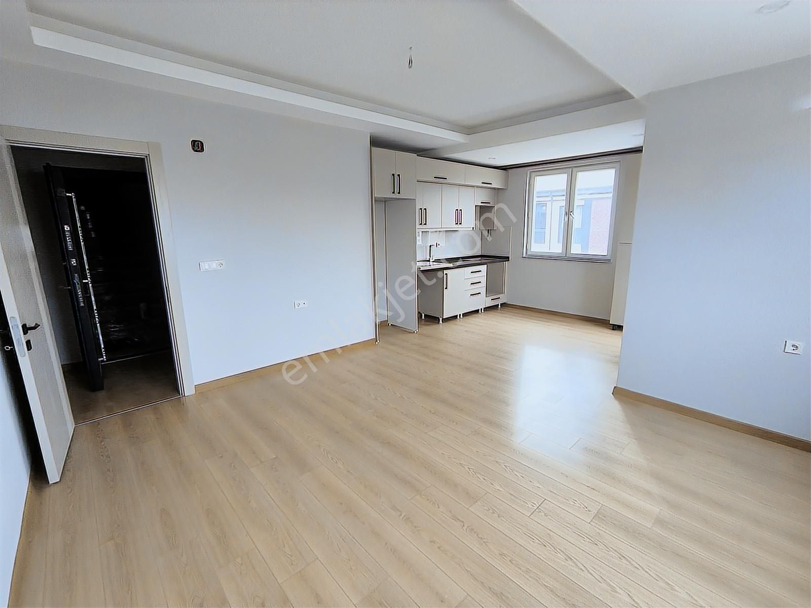Kariyer'den Okul Sağlık Ocağı Karşısı Lüks 1+1 Kiralık Daireler - Görsel 3
