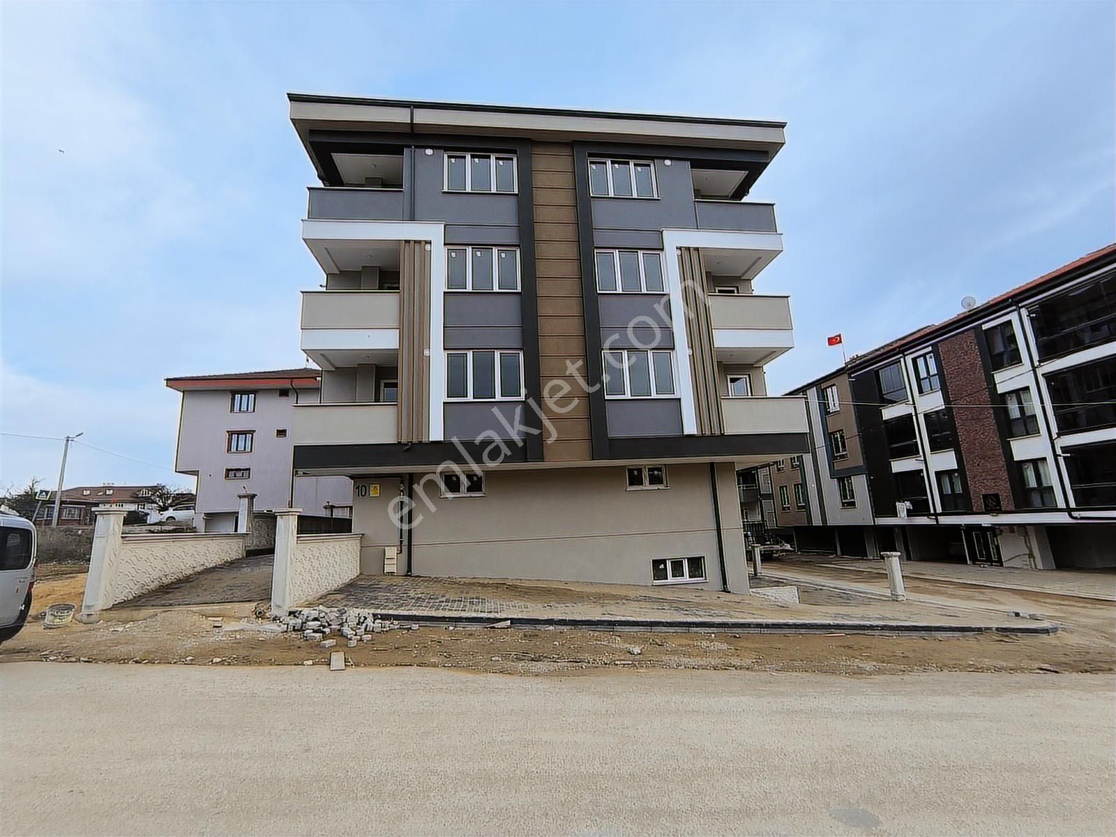 Kariyer'den Okul Sağlık Ocağı Karşısı Lüks 1+1 Kiralık Daireler - Görsel 18