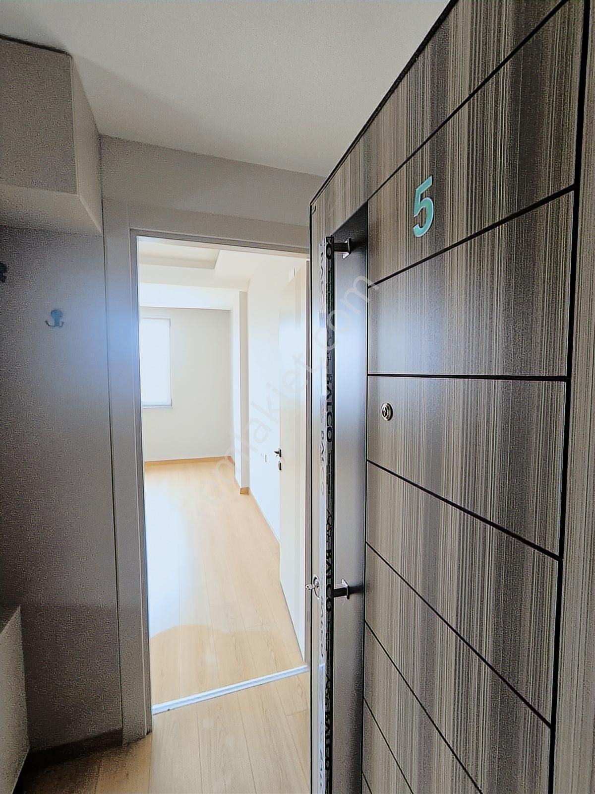 Kariyer'den Okul Sağlık Ocağı Karşısı Lüks 1+1 Kiralık Daireler - Görsel 19
