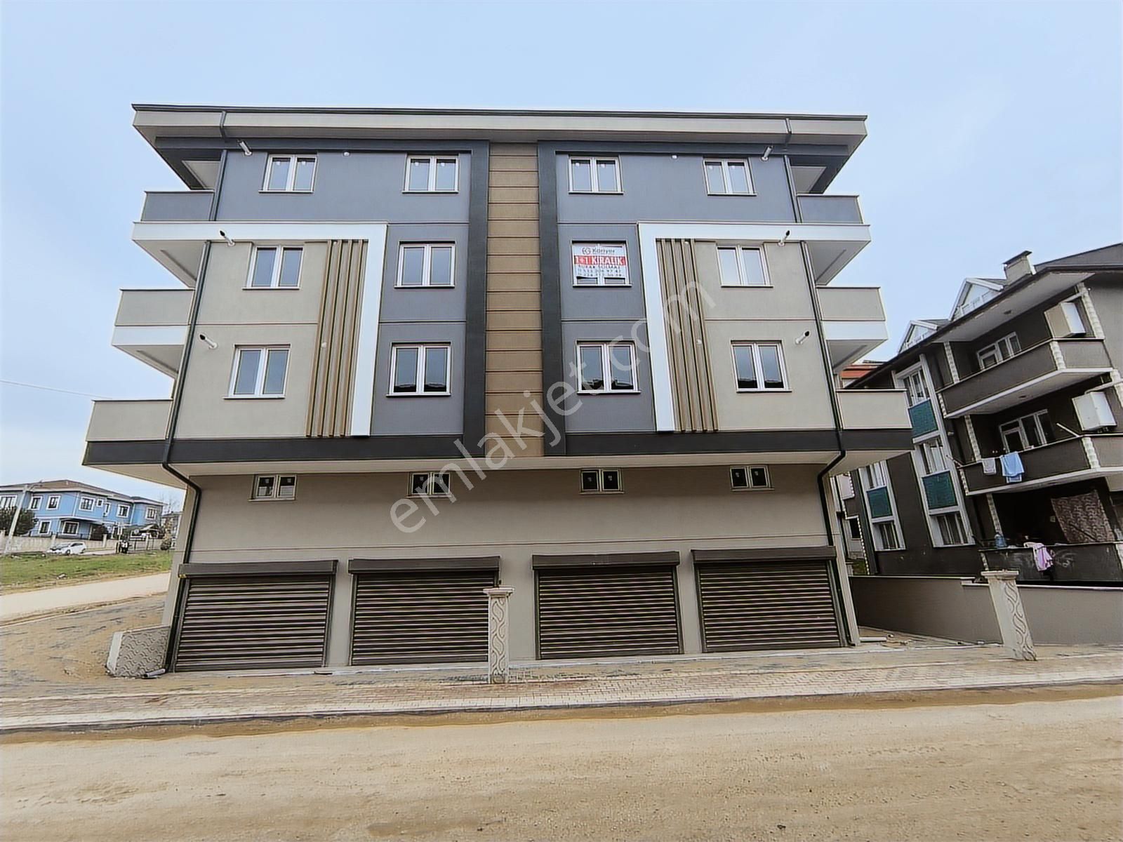 Kariyer'den Okul Sağlık Ocağı Karşısı Lüks 1+1 Kiralık Daireler