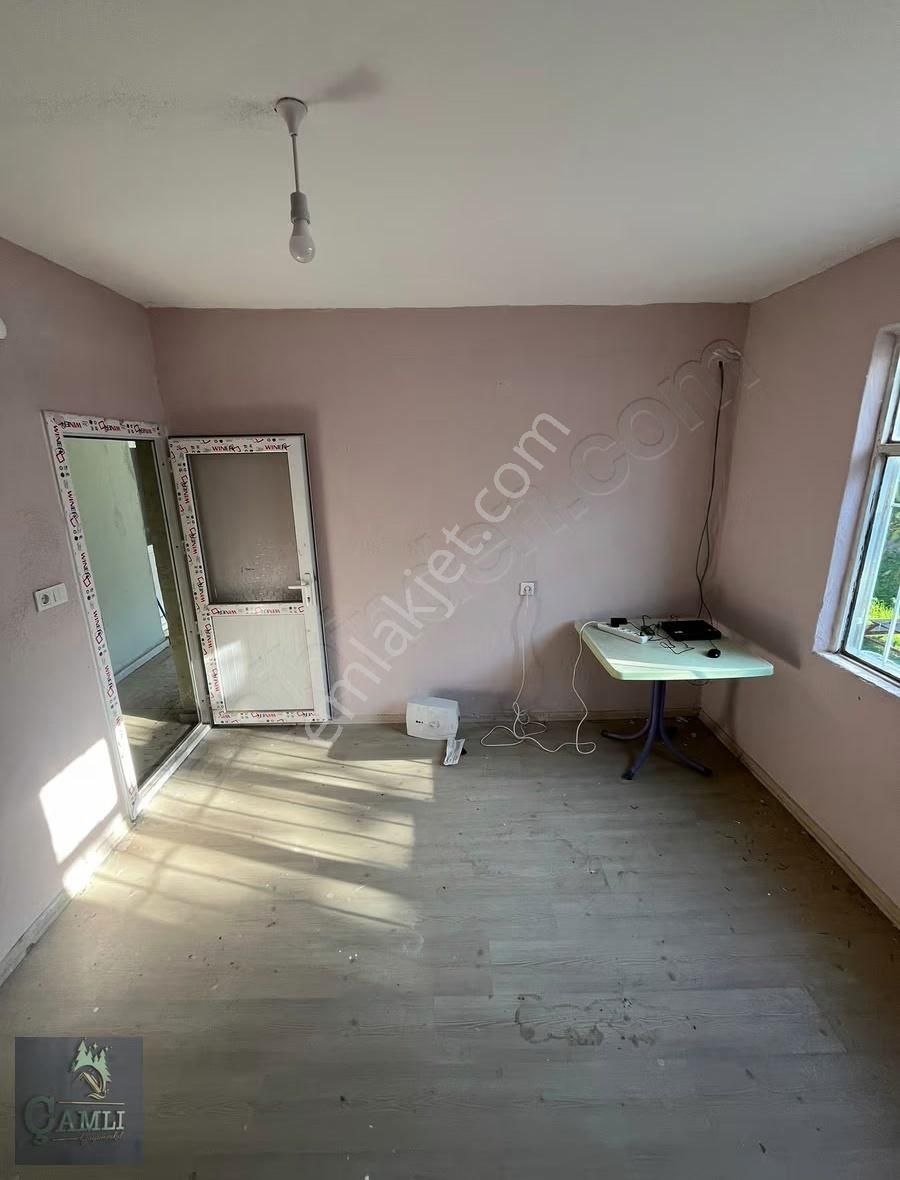 Çamlı Gayrimenkulden Merlkezde Kiralık Bahçeli Müstakil Ev - Görsel 3